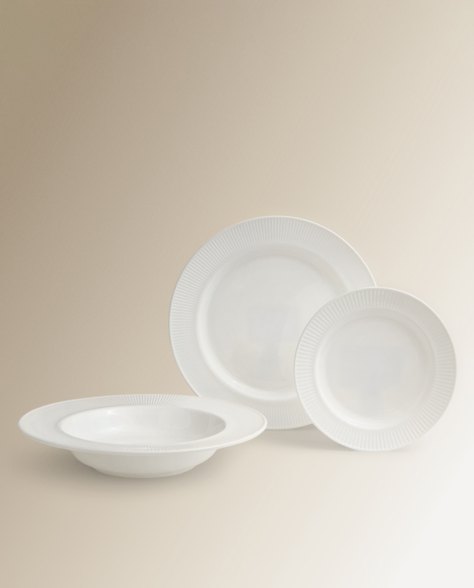 Imagen 0 de Vajilla de 12 piezas de vidrio Atenas Basics El Corte Inglés