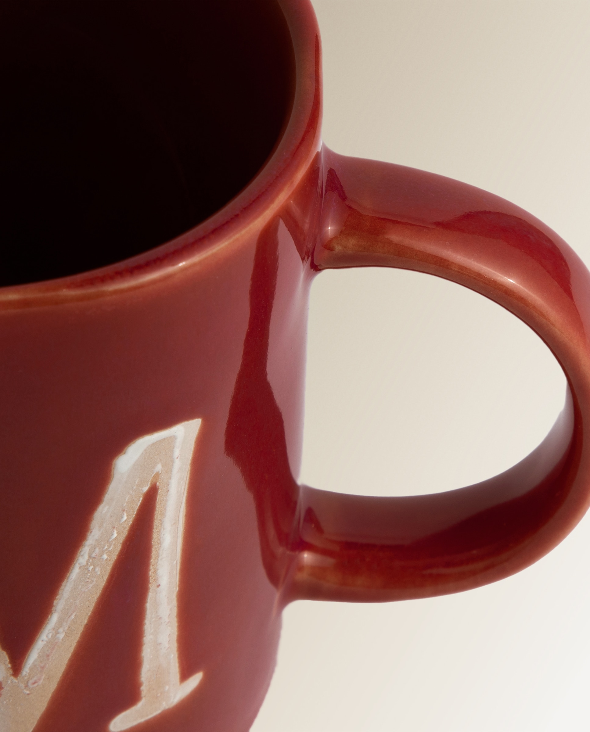 Caneca com Inicial "M" Azul / Branco-3