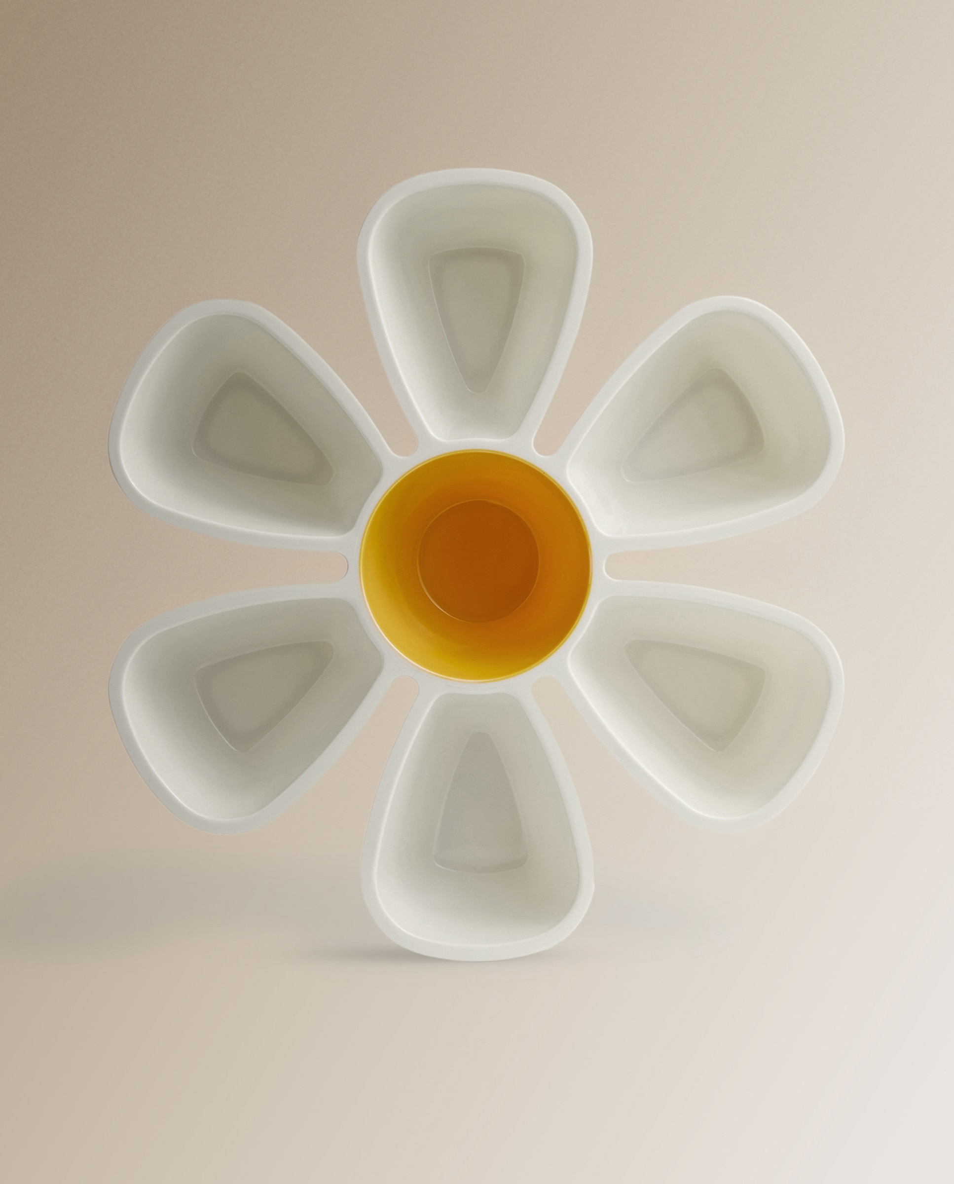 Imagen 0 de Fuente de melamina con 7 compartimentos Flower Maket Basics El Corte Inglés