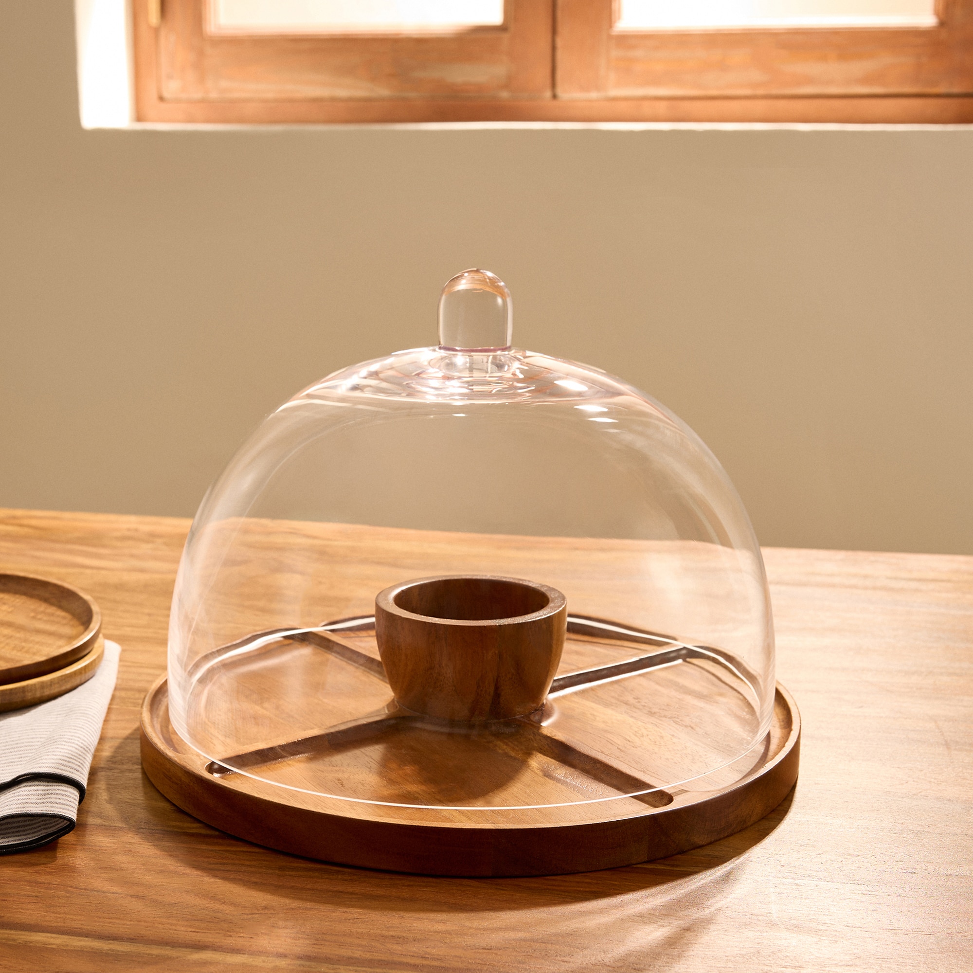 Imagem 0 de Prato de Bolo com Pé e Tampa Tasmânia