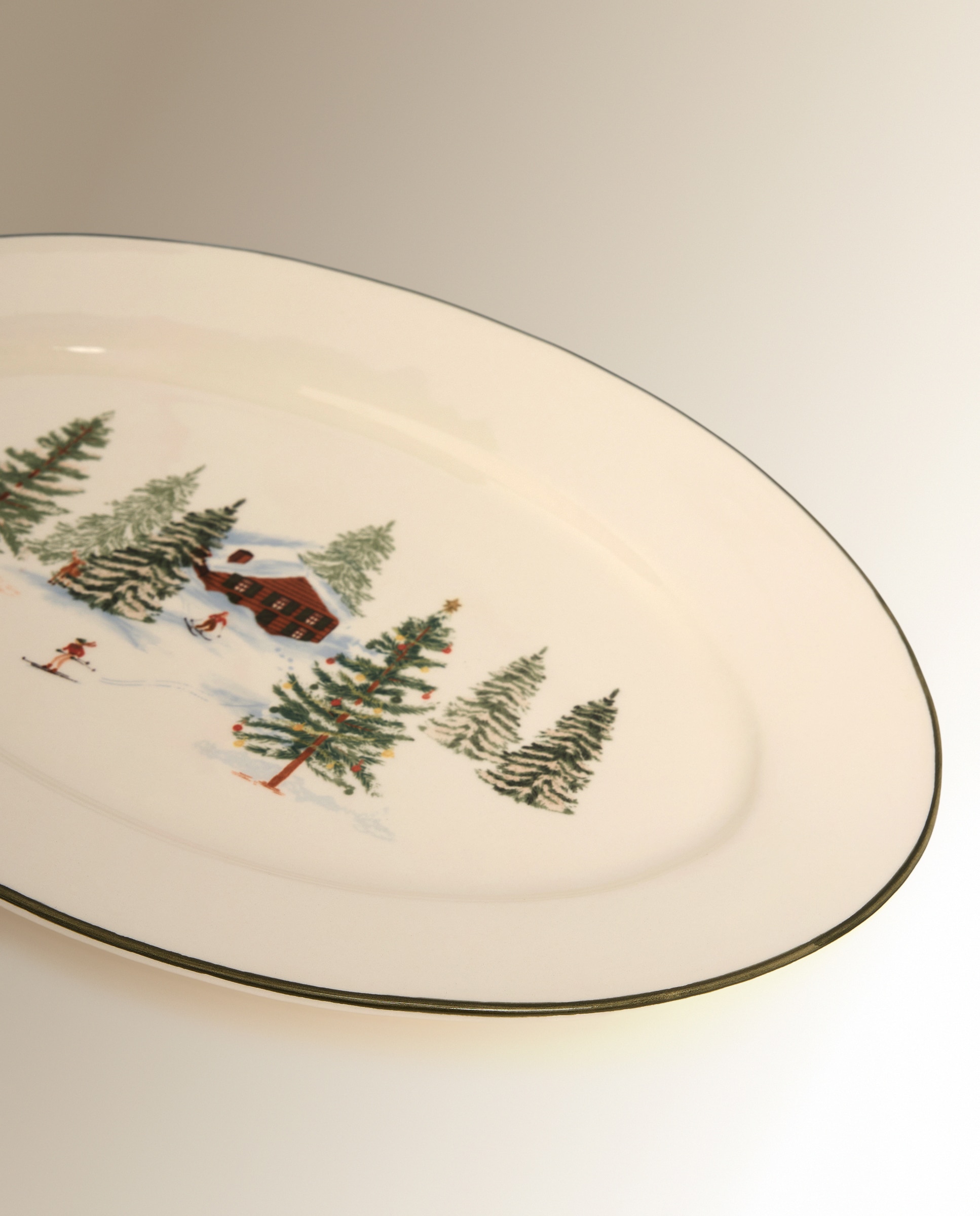 Imagen 3 de Fuente ovalada Alpes Navidad - Blanco Blanco