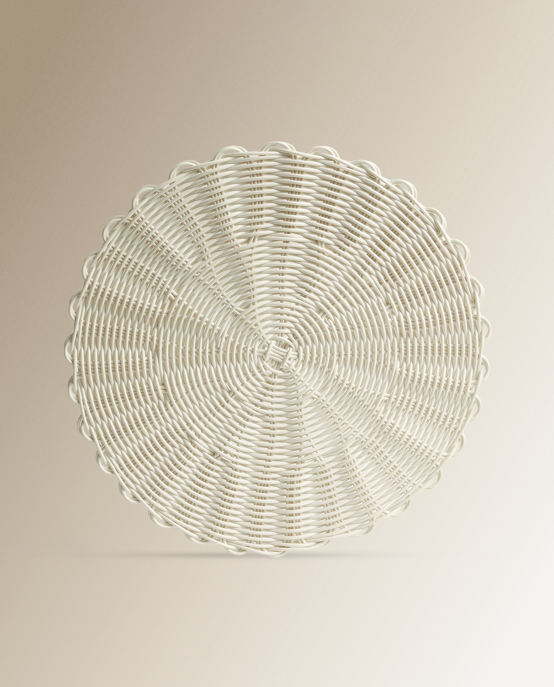 Imagem 0 de Prato Baixo Calamo