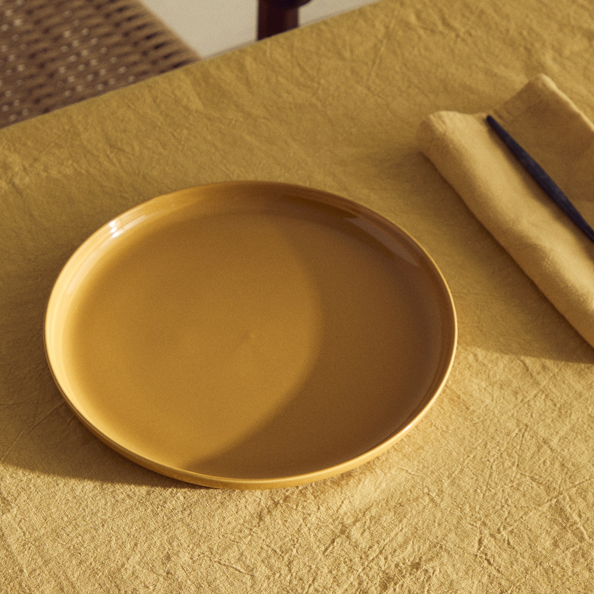 Prato Raso Colours Amarelo-1