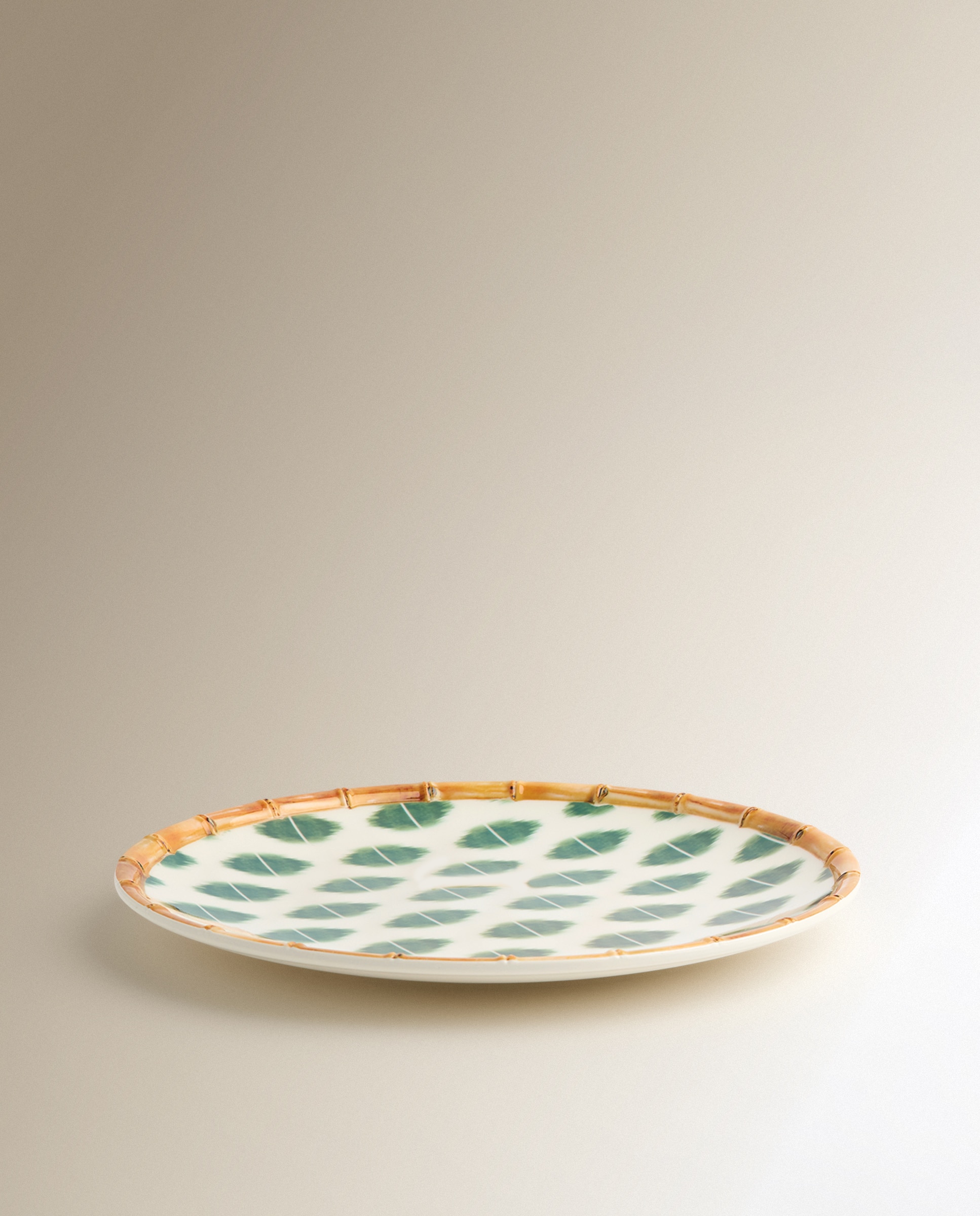 Prato raso de melamina para exterior Ikat Verde-3