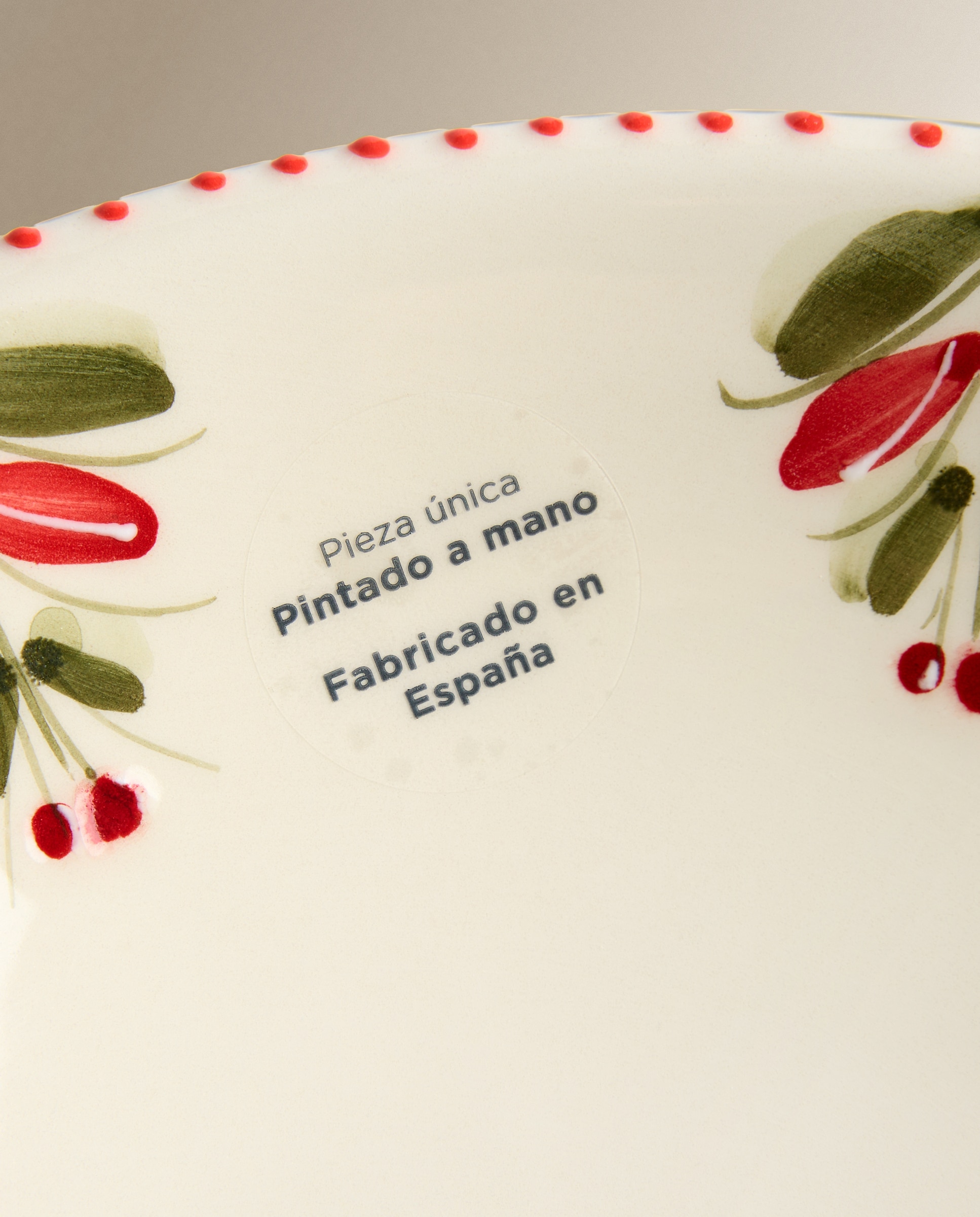 Prato Fundo Pintado à Mão Inverna Natal Branco-4