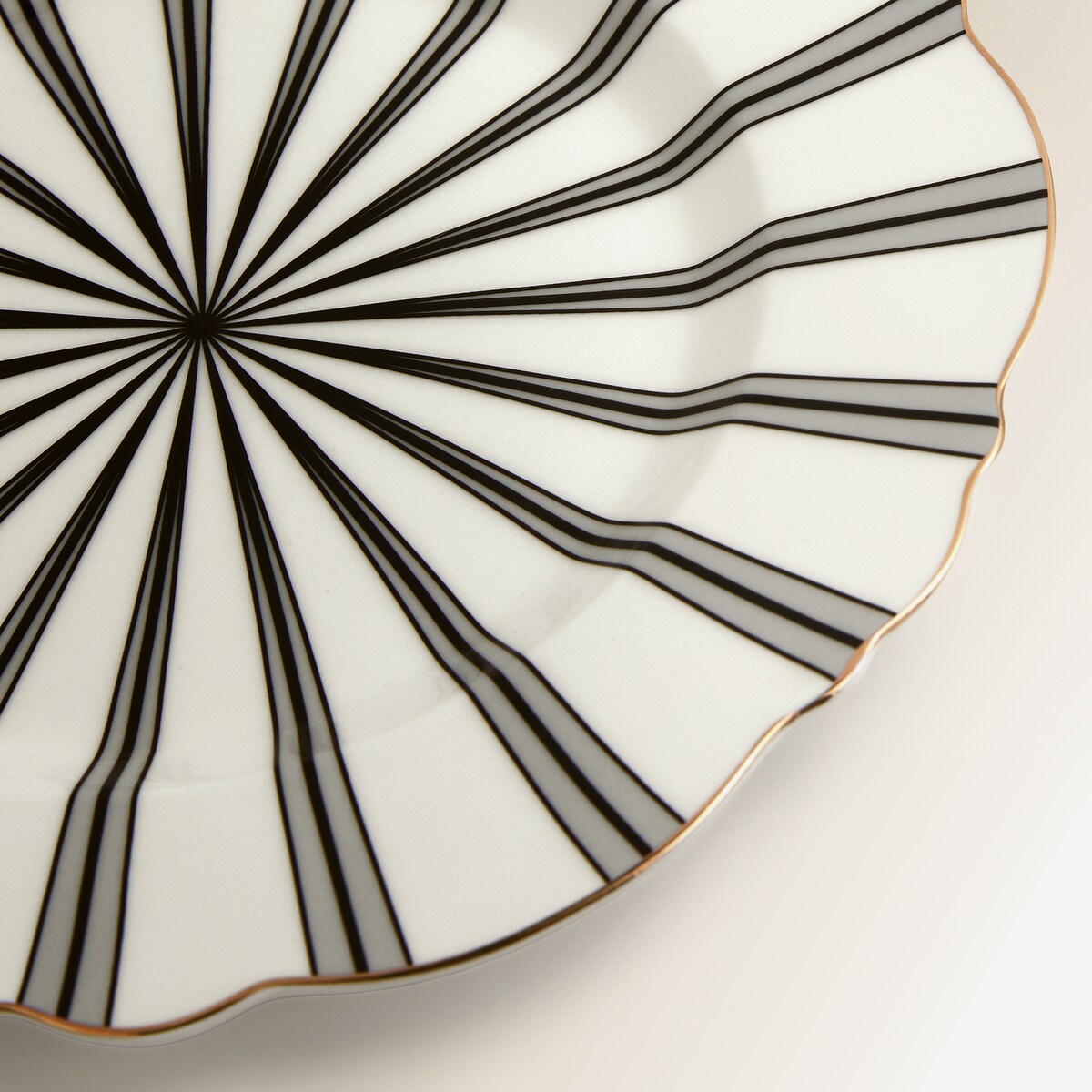 Prato de Sobremesa Hélice Preto-4