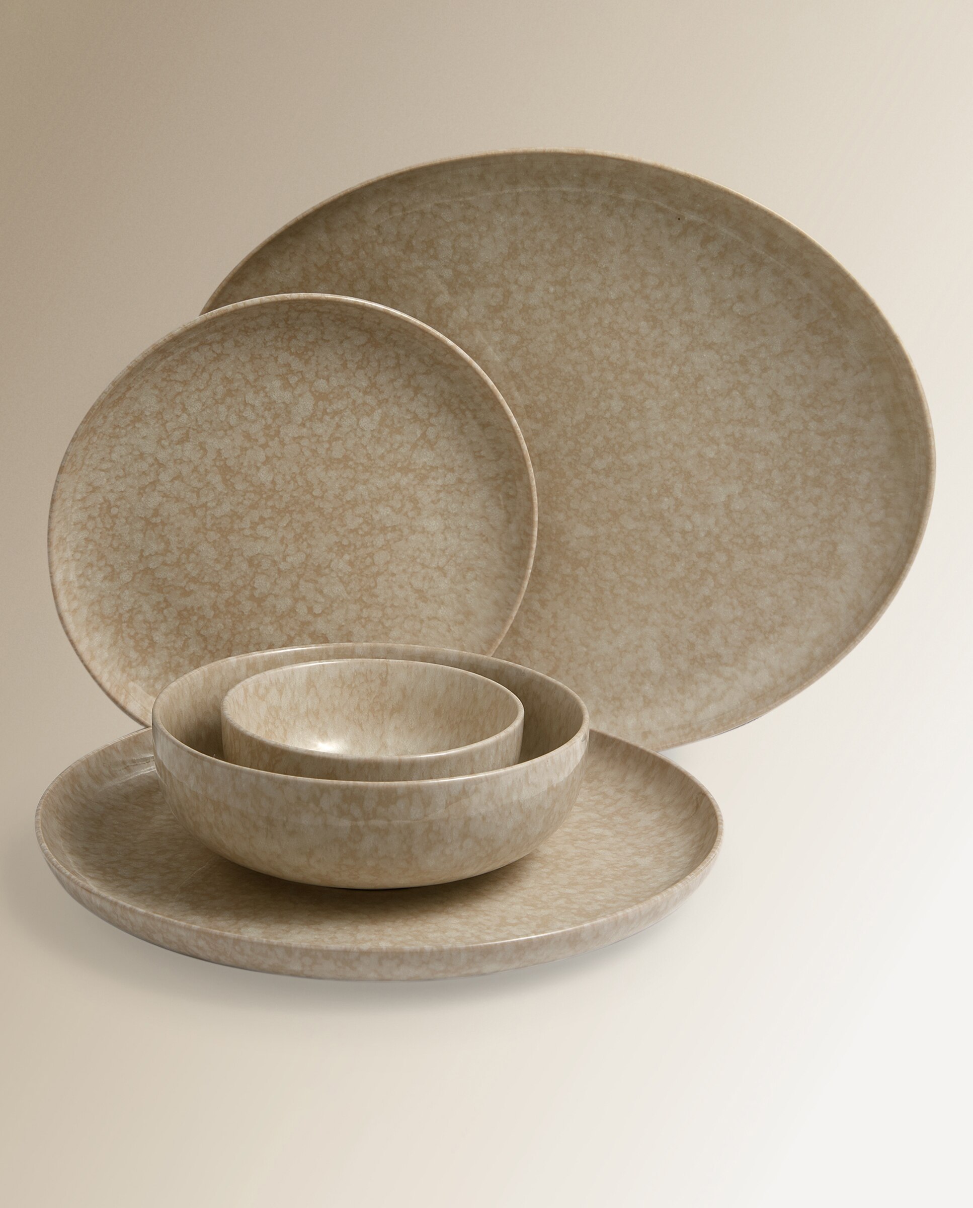 Prato de Sobremesa Roca Creme-4