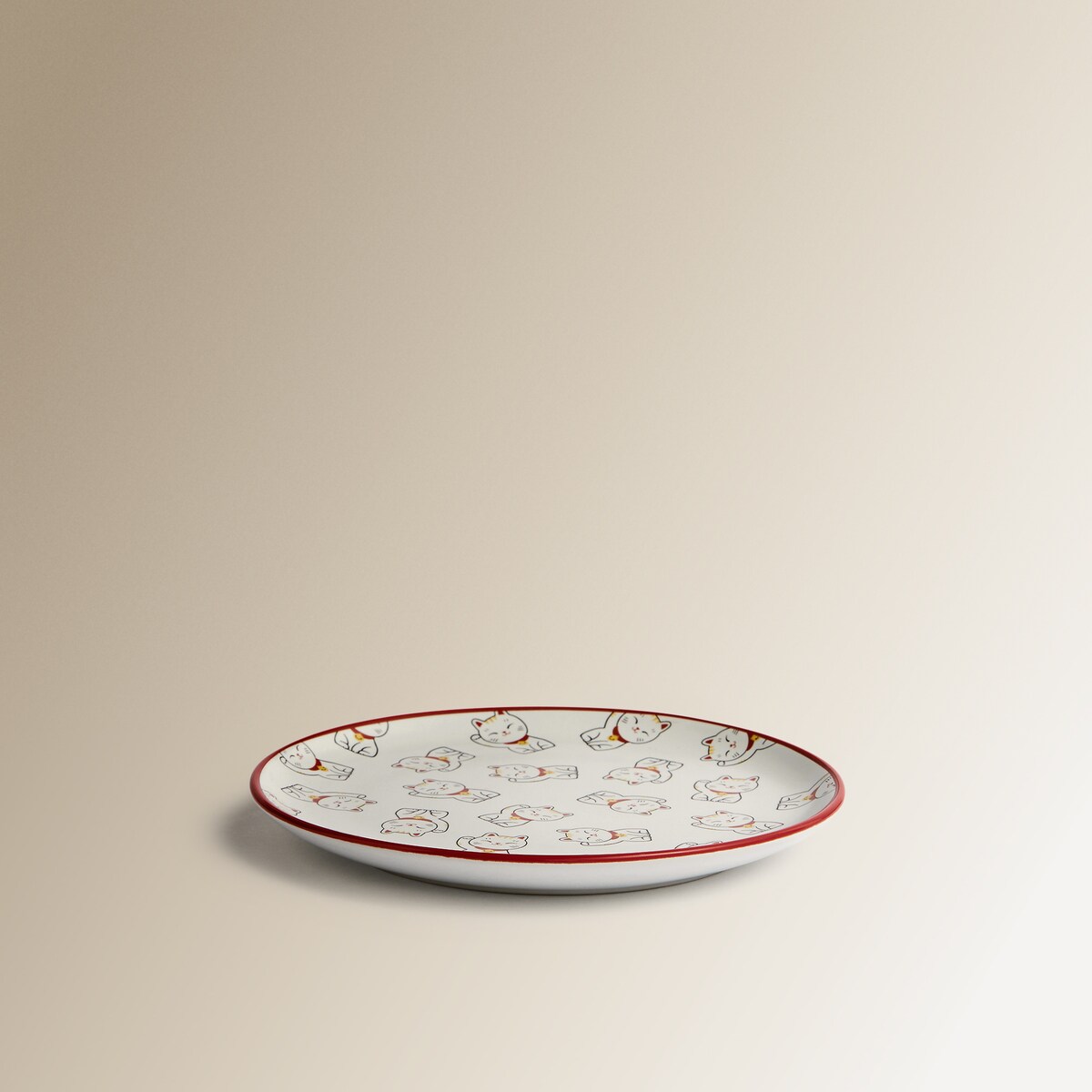 Plato de aperitivo Gatitos con ribete rojo Manekineko Basics El Corte Inglés Blanco-3