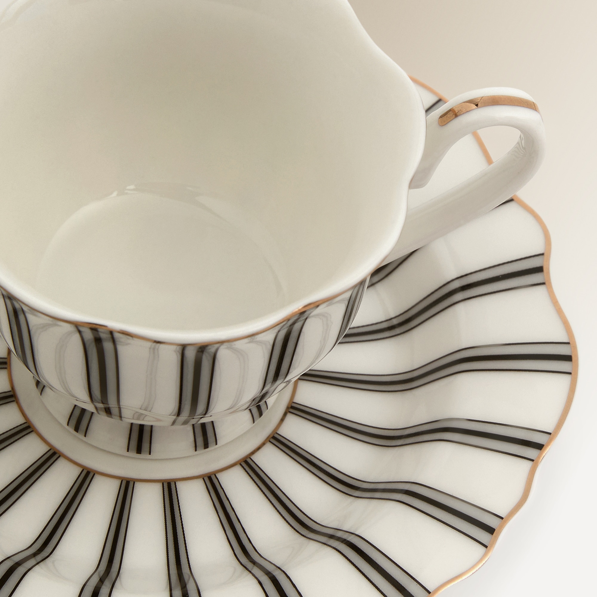 Conjunto de 2 Chávenas de Café com Prato Hélice Preto-3