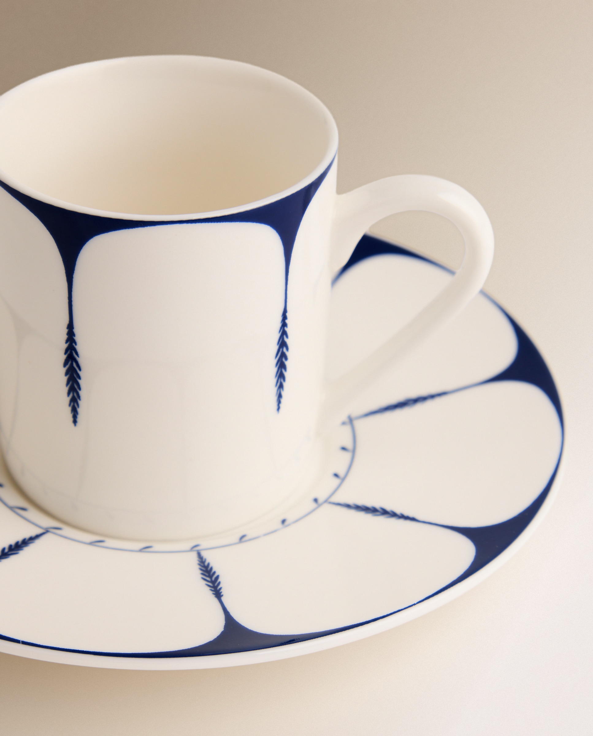 Chávena de café com pires Alfama Azul-3