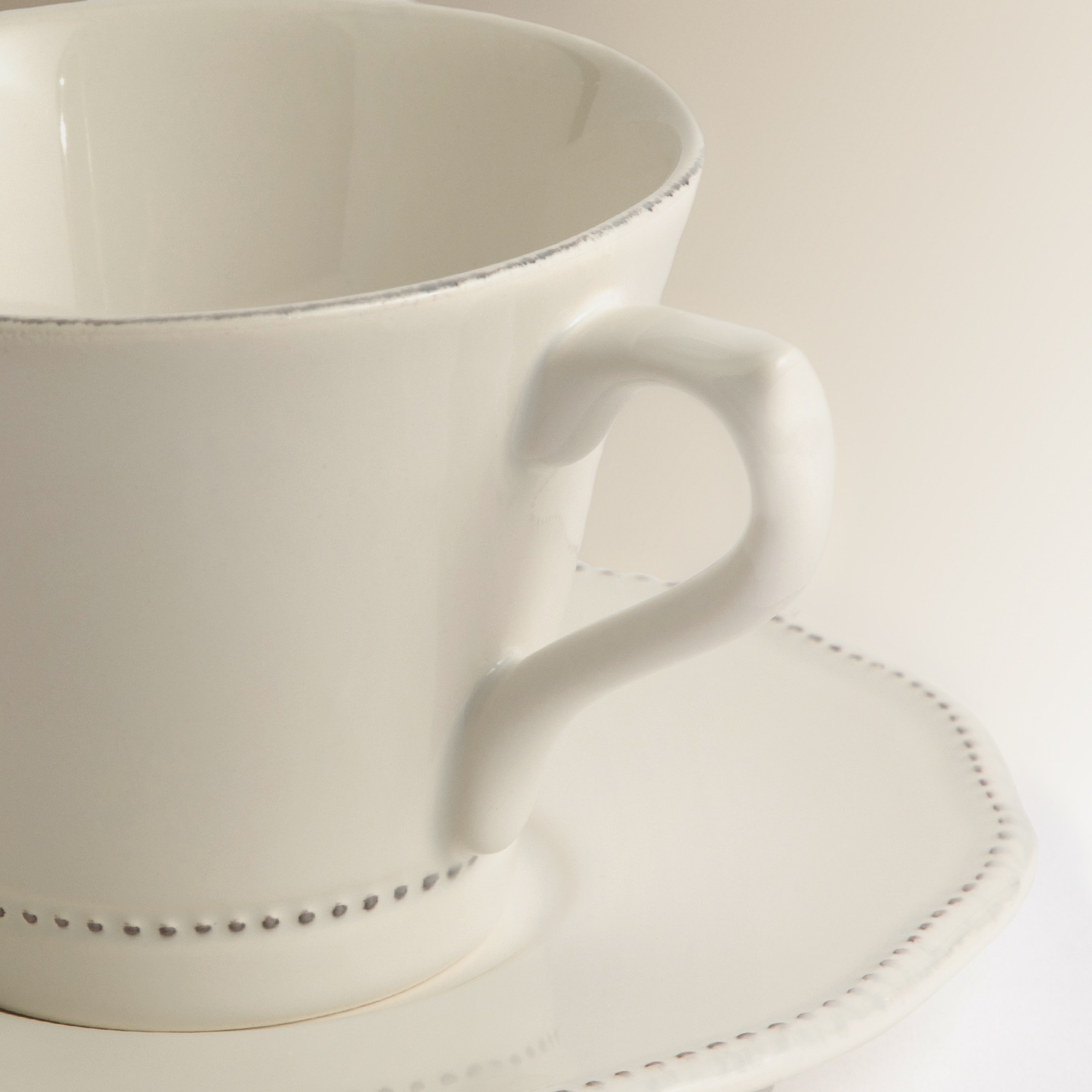 Chávena de chá com prato Sofía Branco-2