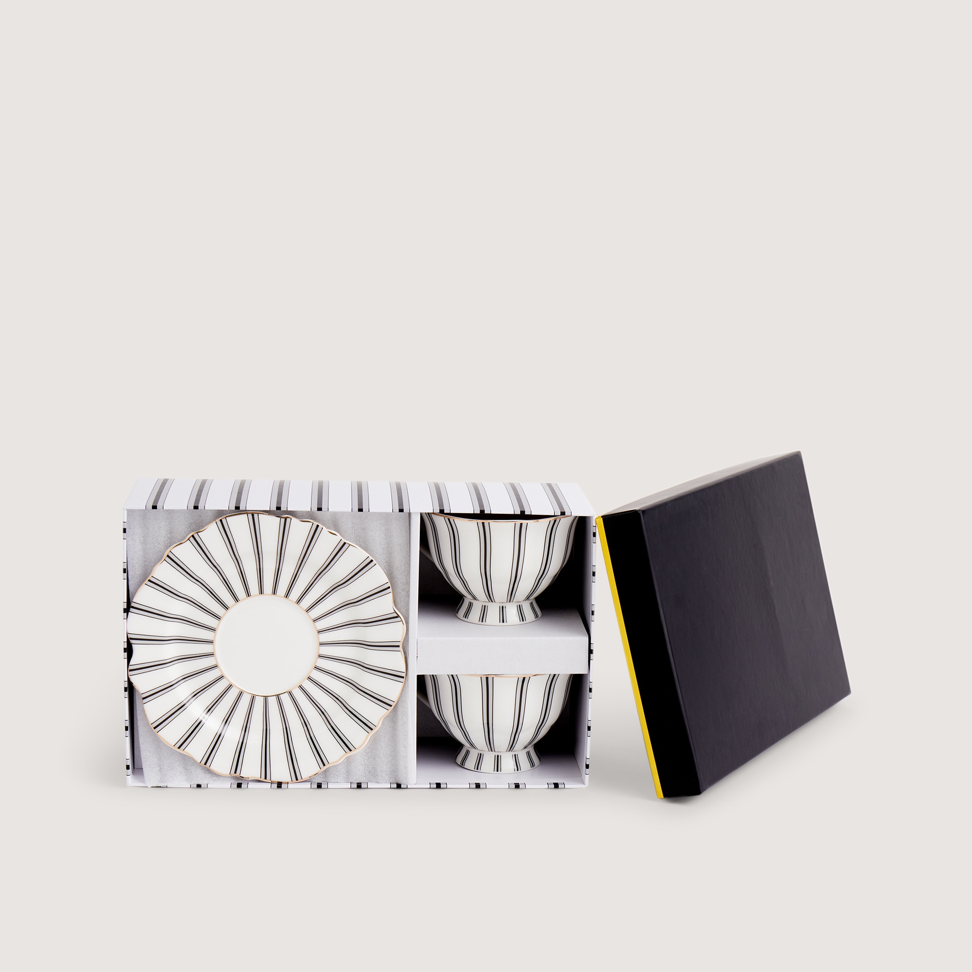 Conjunto de 2 Chávenas de Chá com Prato Hélice Preto-5