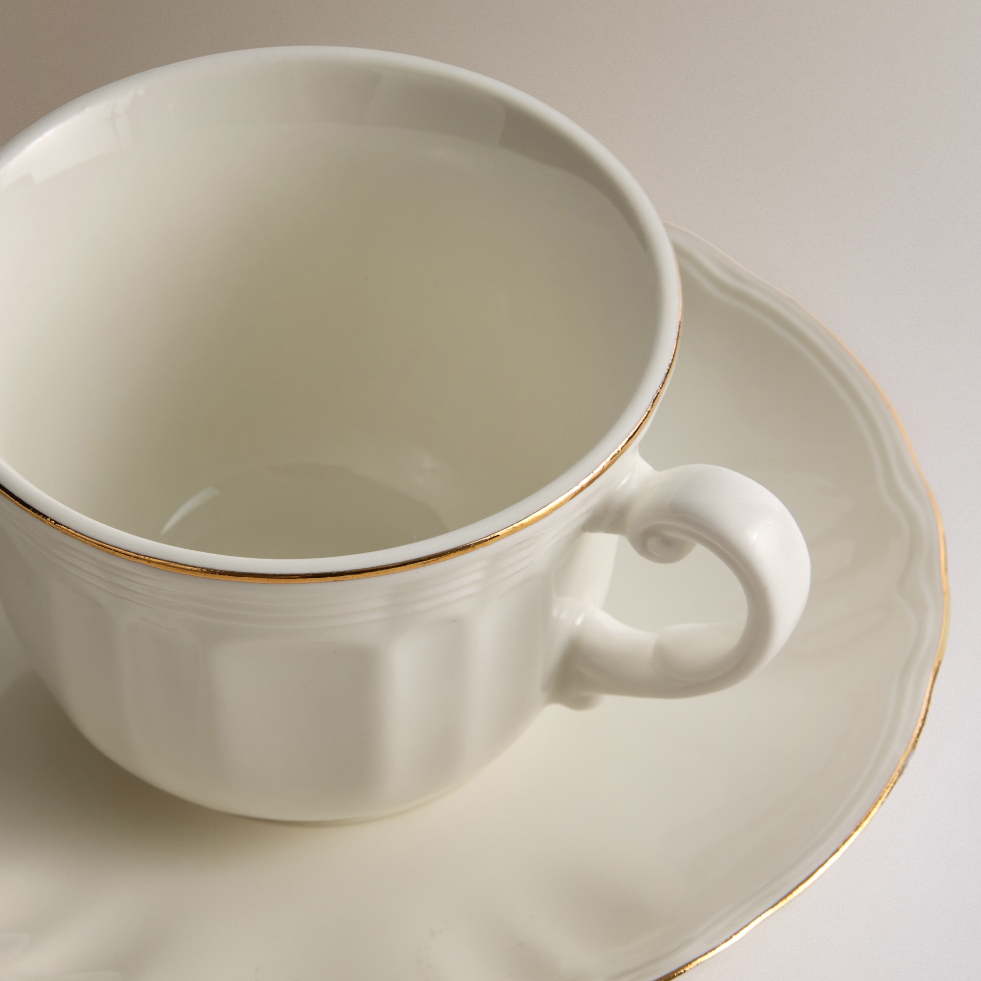 Chávena de Chá com Prato Fio Dourado Branco-3