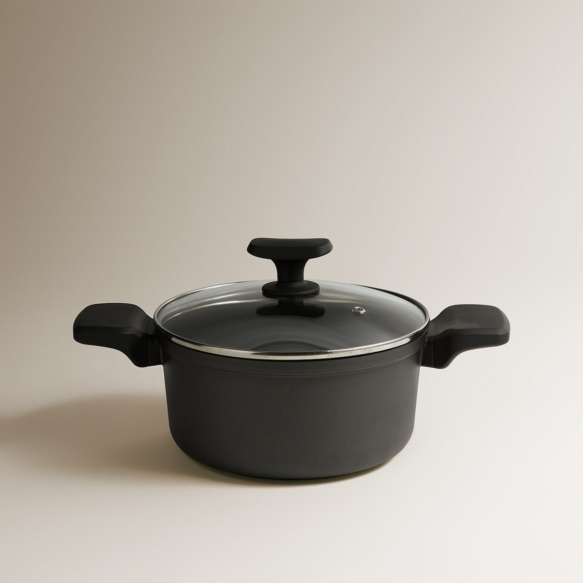 Cacerola de aluminio fundido Basics El Corte Inglés Negro-1