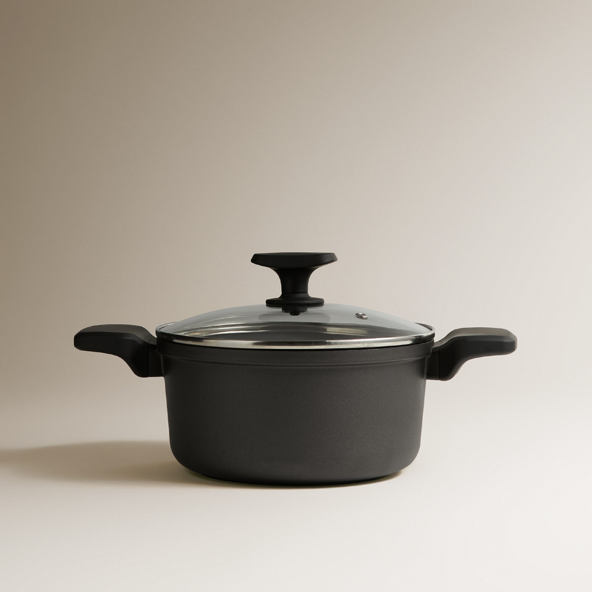 Cacerola de aluminio fundido Basics El Corte Inglés Negro-4
