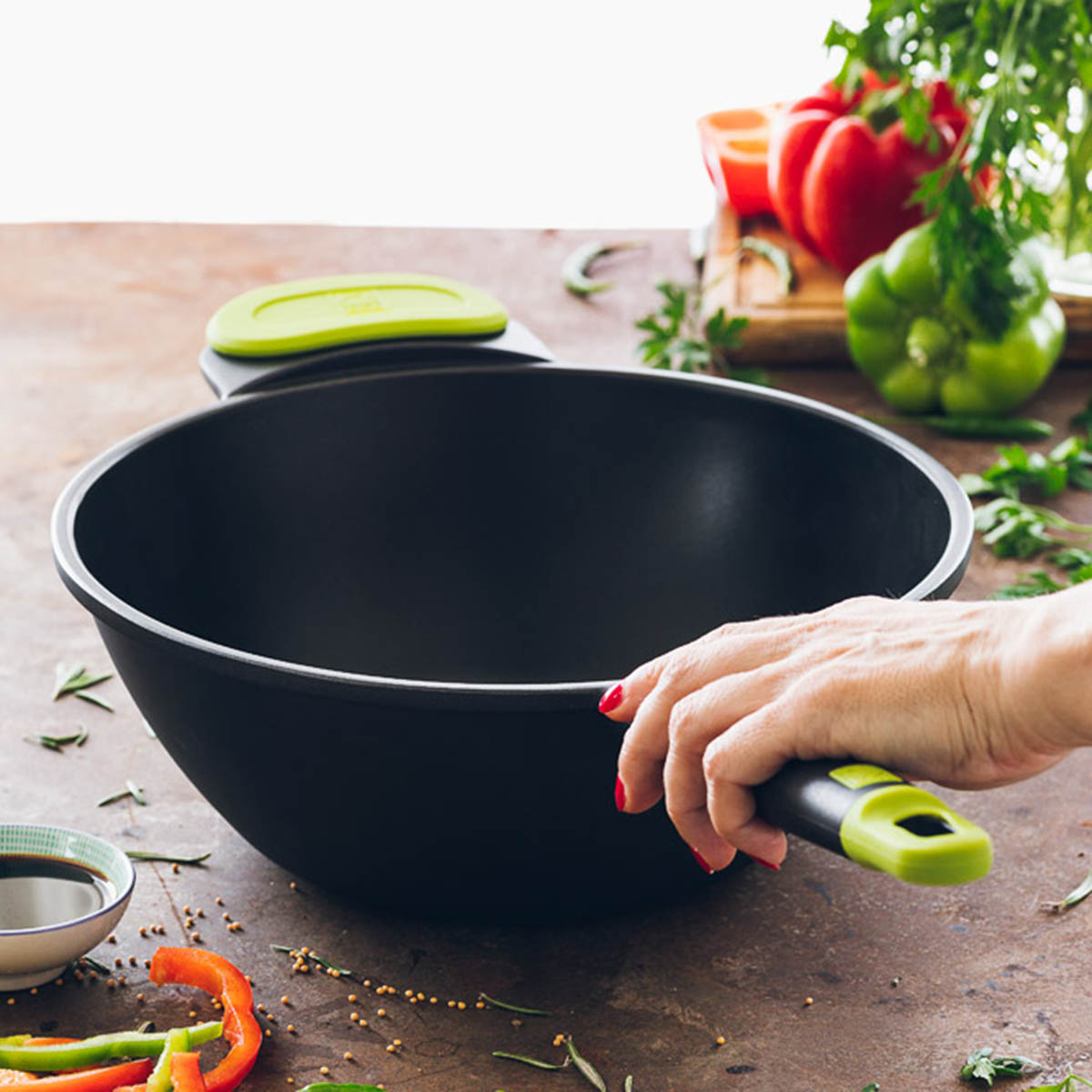 Wok de alumínio fundido Preto-3