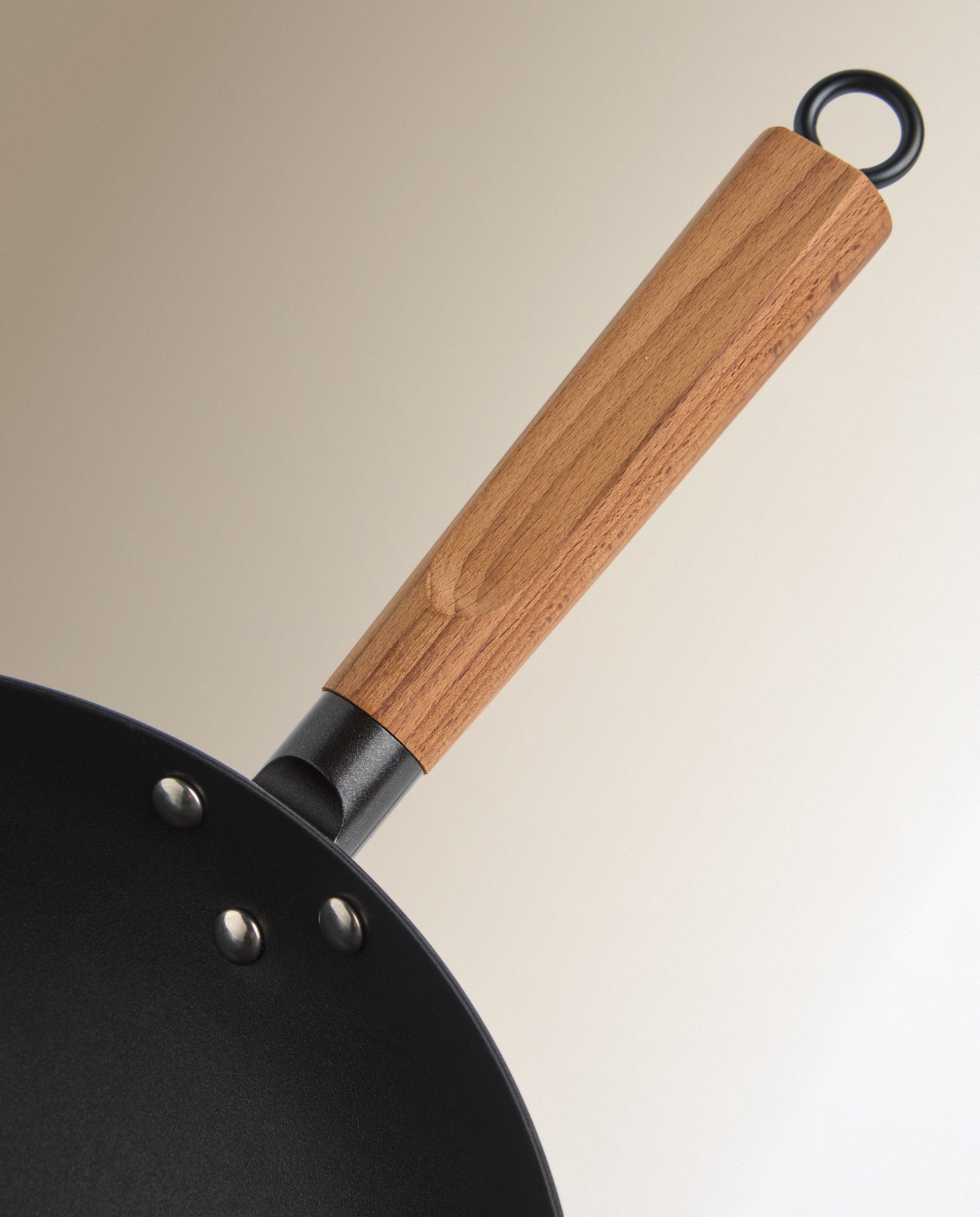 Wok de Ferro Lotus Rock Preto-3