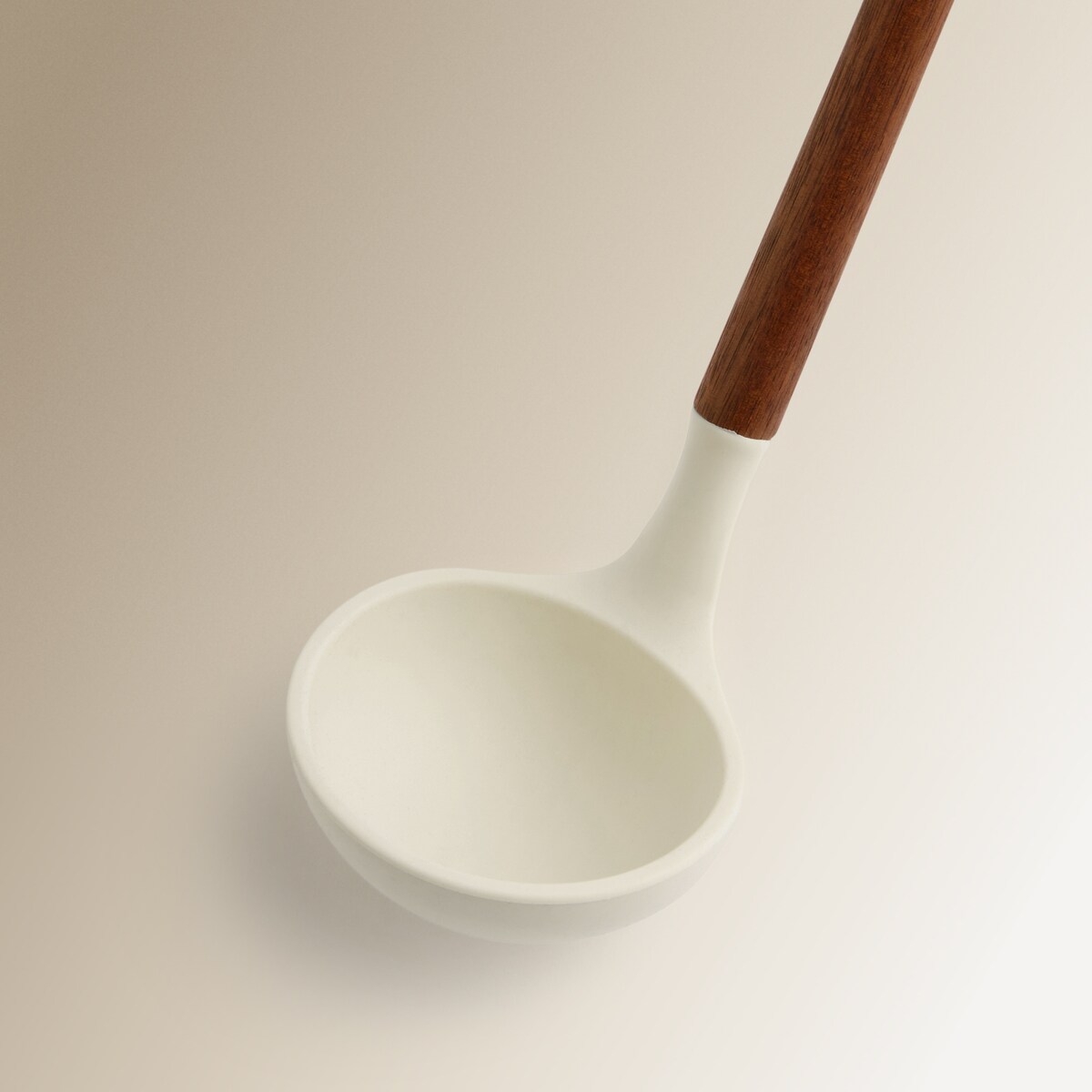 Colher de silicone e madeira de acácia Cru-2