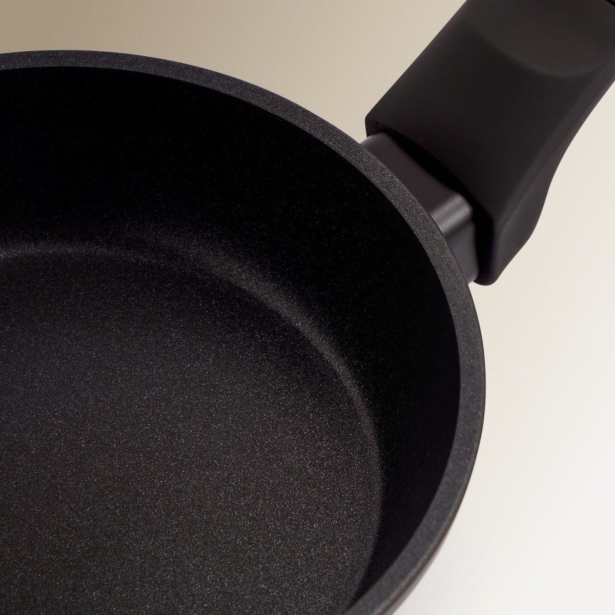 Sartén de aluminio forjado Zircón El Corte Inglés Negro-3