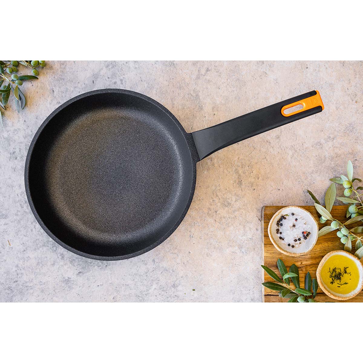 Frigideira Efficient Pro Preto-4