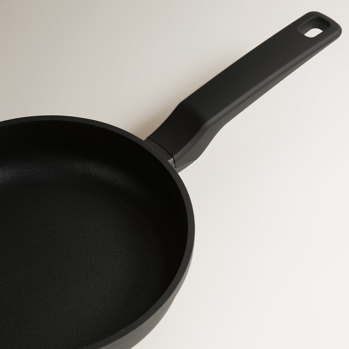 Sartén de alumino fundido Basics El Corte Inglés Negro-3