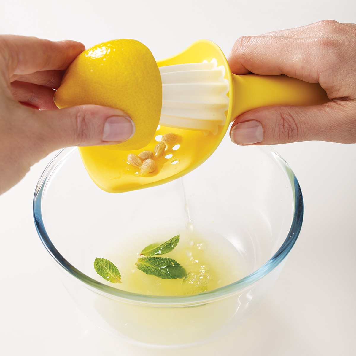 Espremedor de citrinos com recolhedor de caroços Catcher Amarelo-2