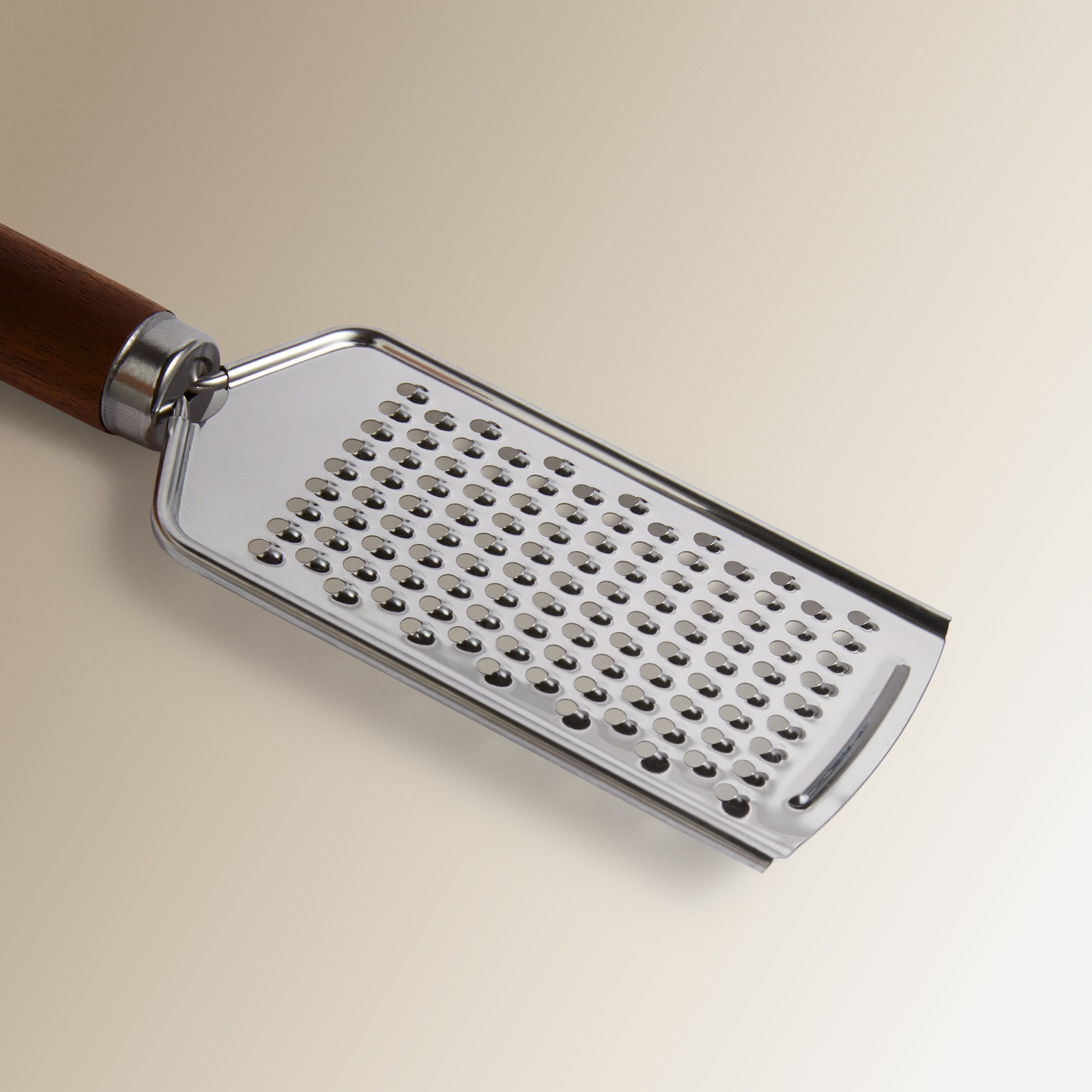 Ralador com Cabo de Madeira de Acácia Natural-2