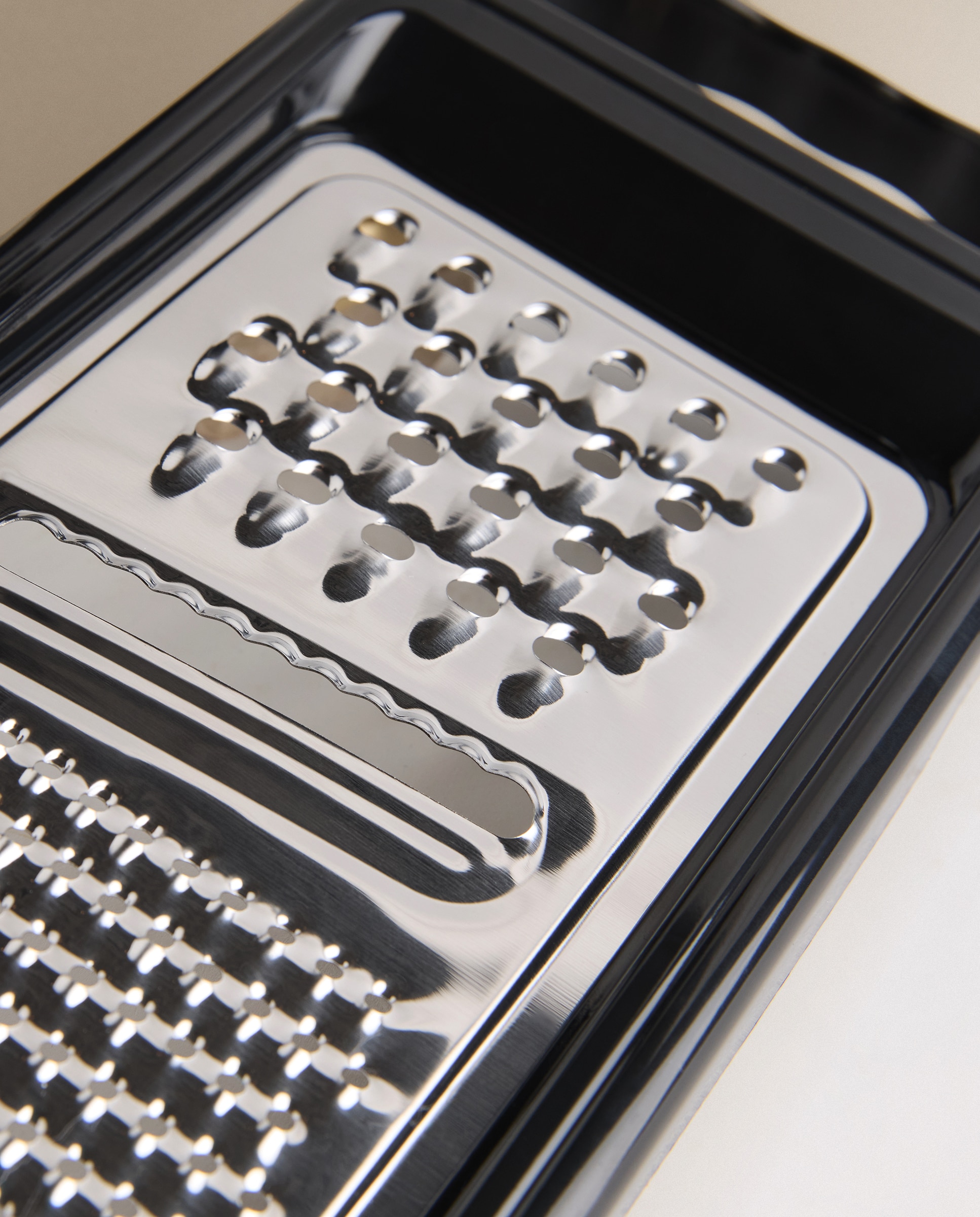 Ralador Multiusos Preto-2