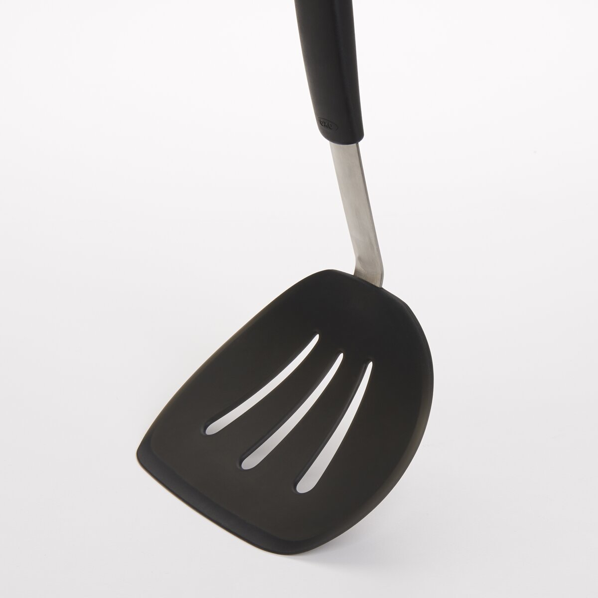 Espátula com ranhuras redonda Good Grips Oxo Preto-4