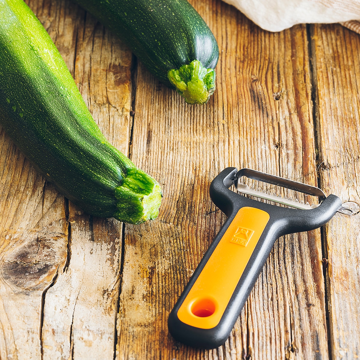 Descascador liso em forma de Y Efficient Preto-3