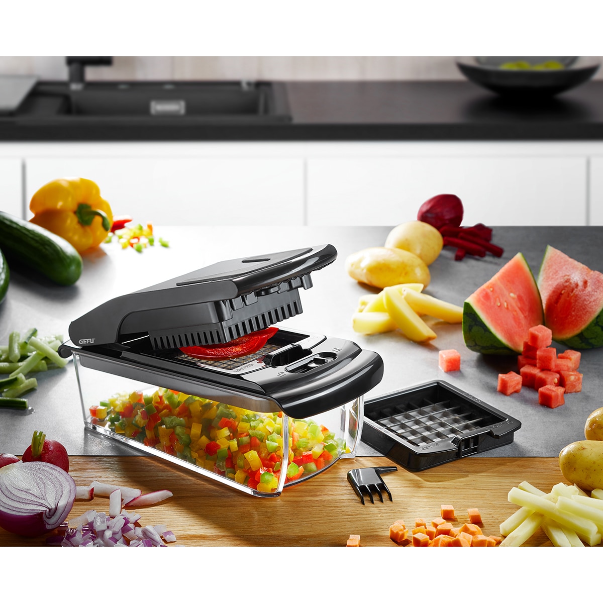 Cortador de Frutas e Legumes em Cubos e Palitos Treppo Preto-8