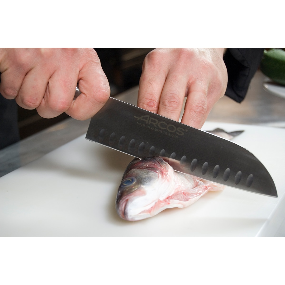 Faca Santoku Kyoto Arcos Preto-12
