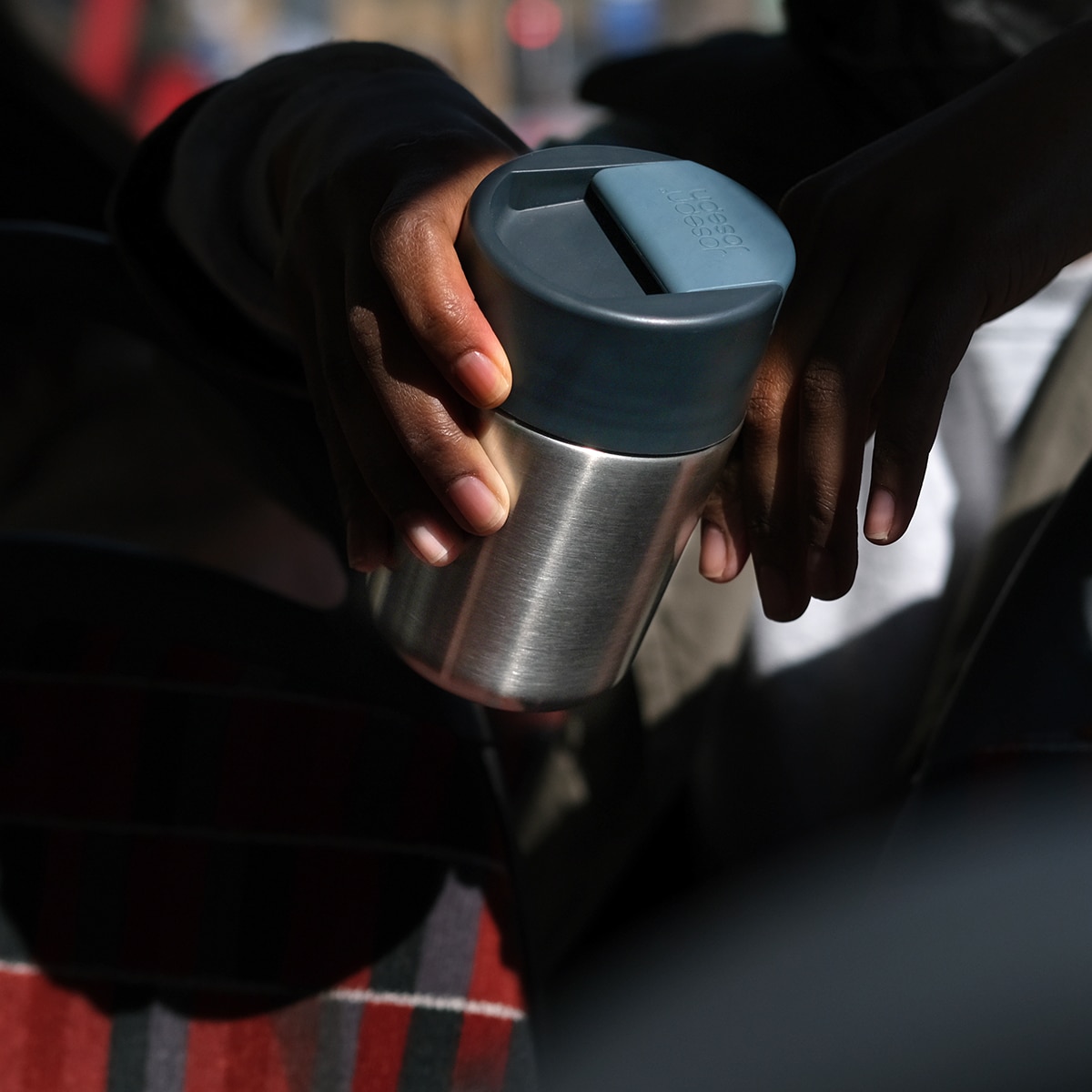 Chávena de Aço para Levar com Tampa Abatível SippTM Aço-9
