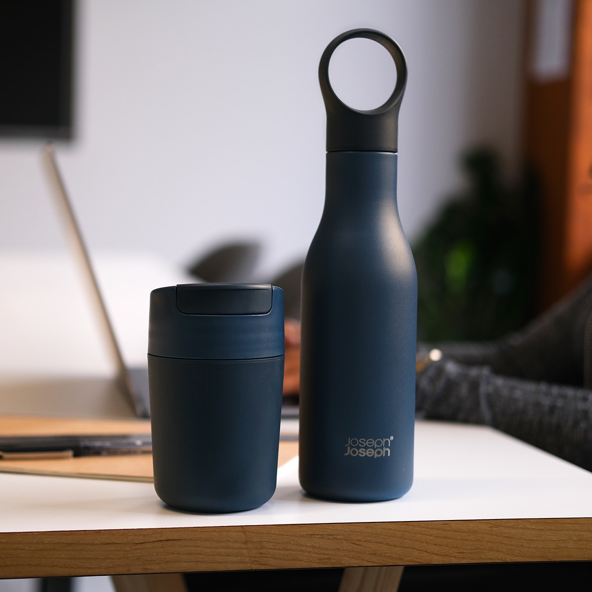 Taza mug para llevar con tapa abatible SippTM Joseph Joseph - Azul Azul-7