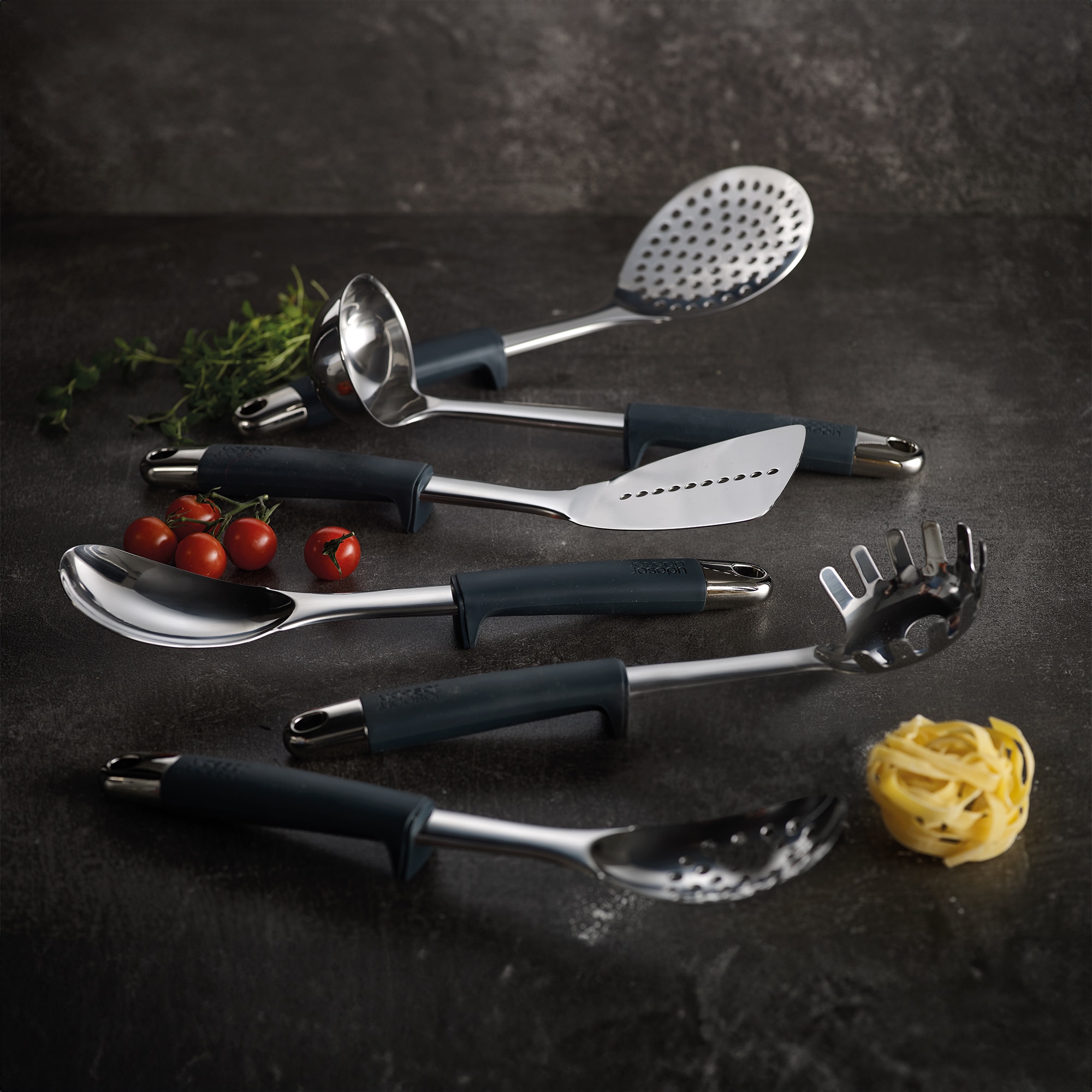 Conjunto de 6 Utensílios de Silicone com Carrossel Elevate Preto-15