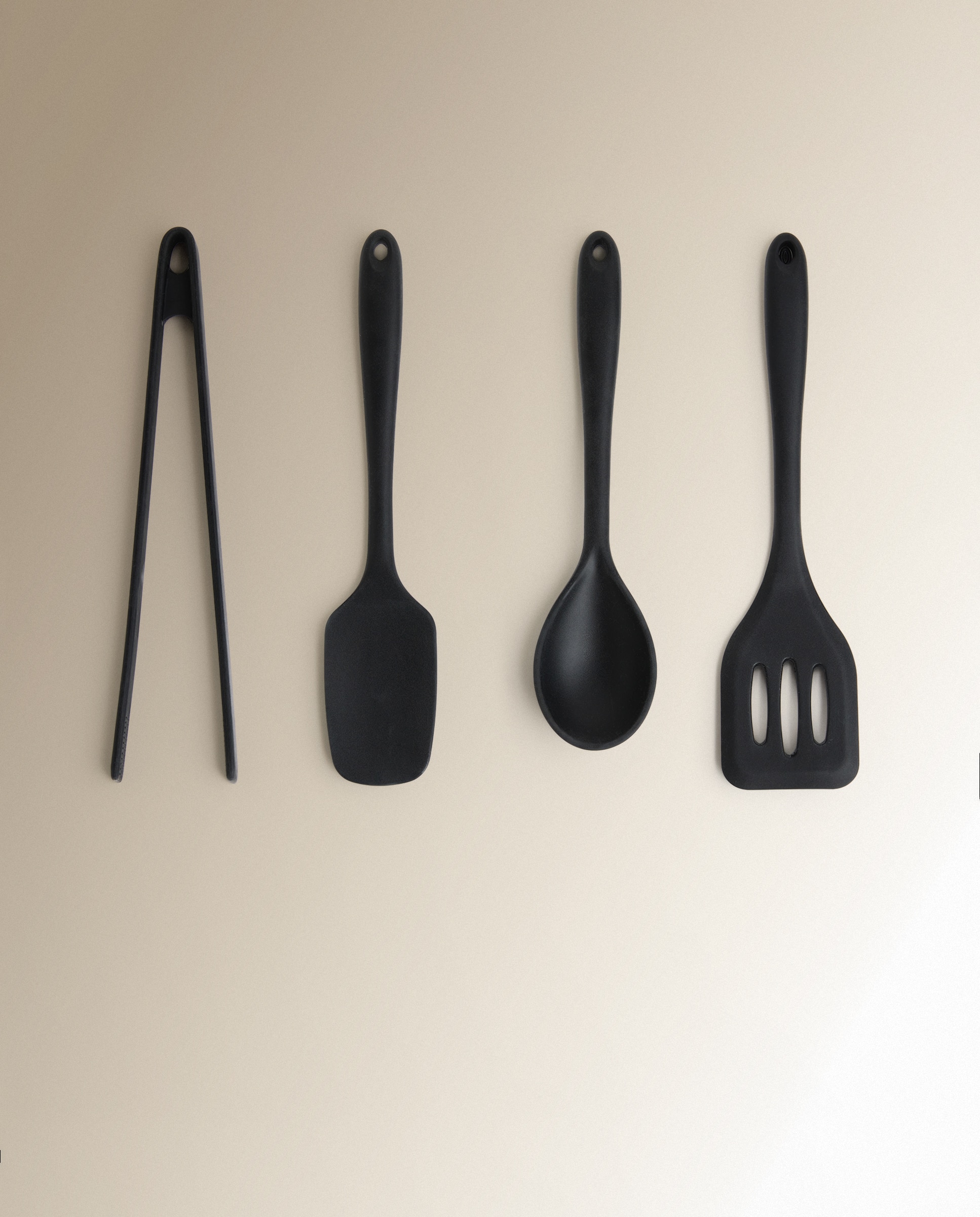 Conjunto de 4 Utensílios de Silicone Preto-1