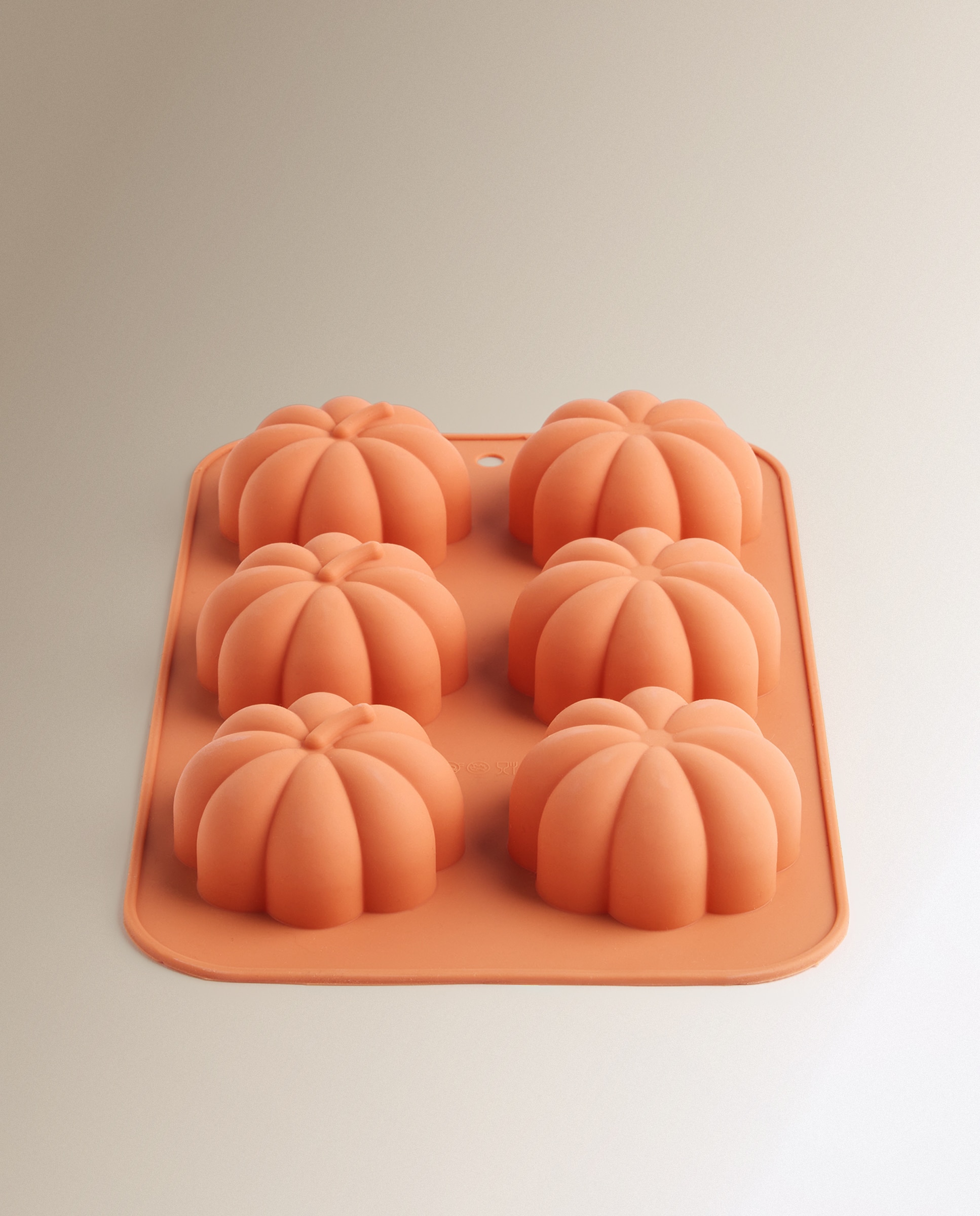 Molde de Silicone para 6 Unidades Abóbora Halloween Laranja-2