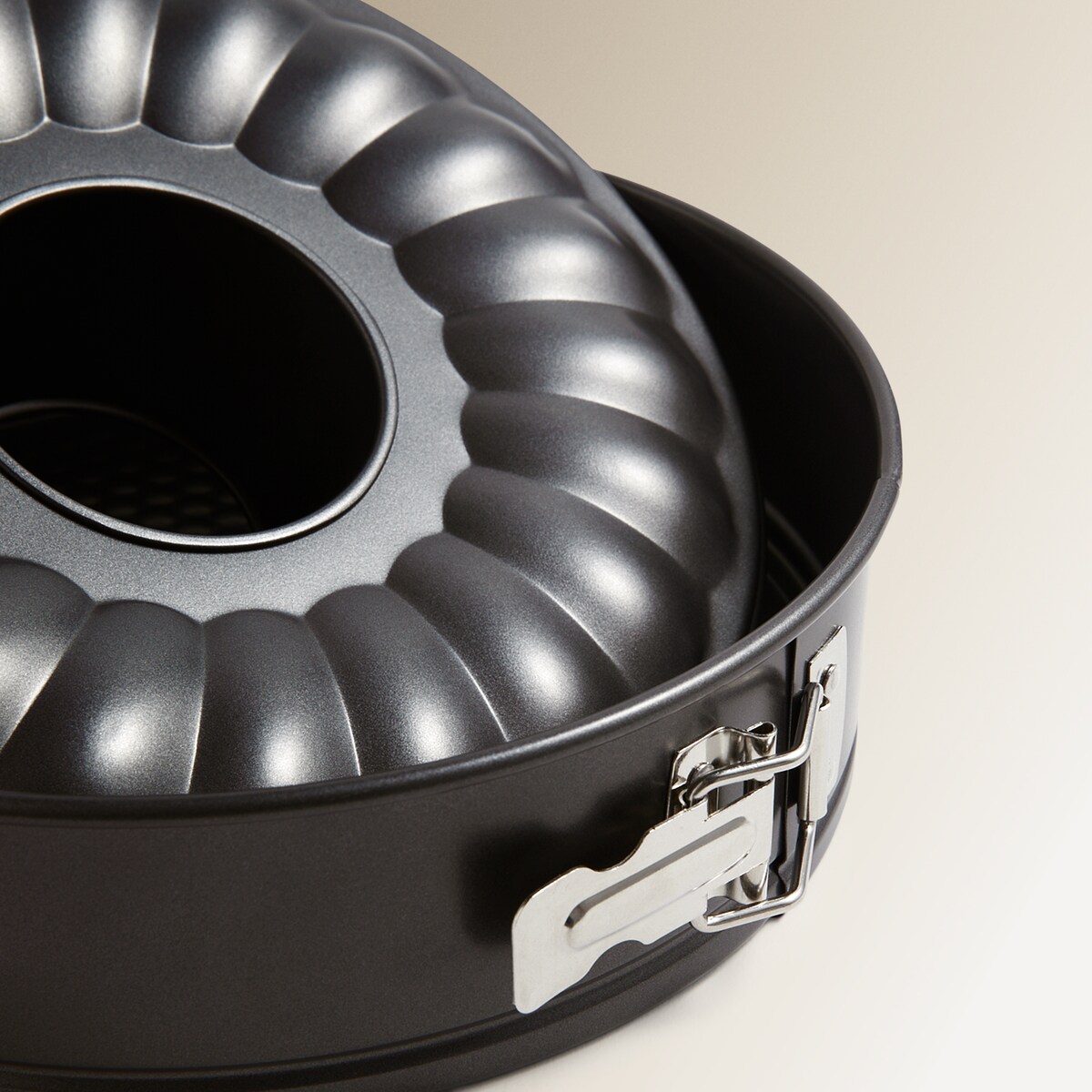 Molde desmontable doble fondo Basics El Corte Inglés Gris oscuro-4