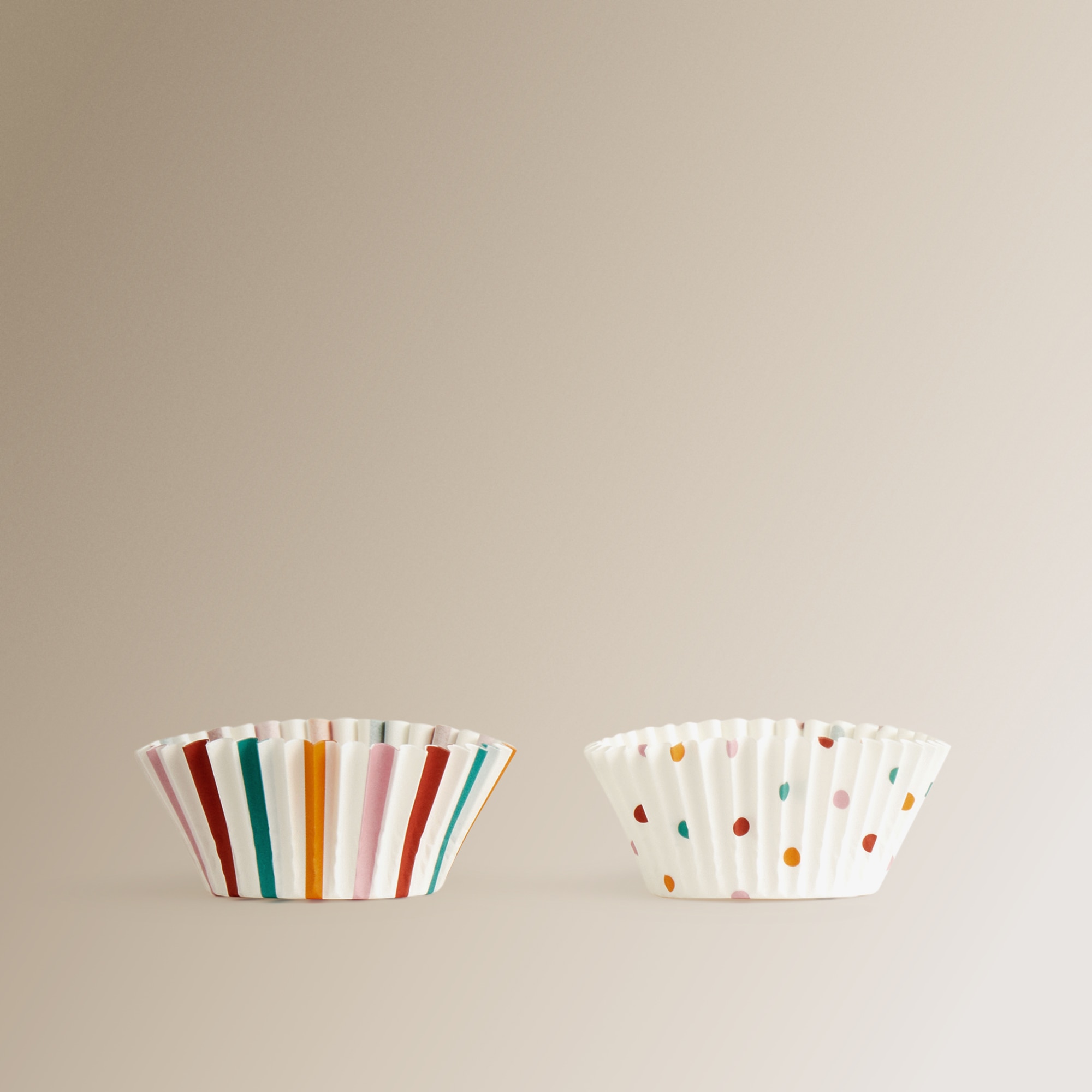 Conjunto de 100 Cápsulas para Cupcakes Cirque 1