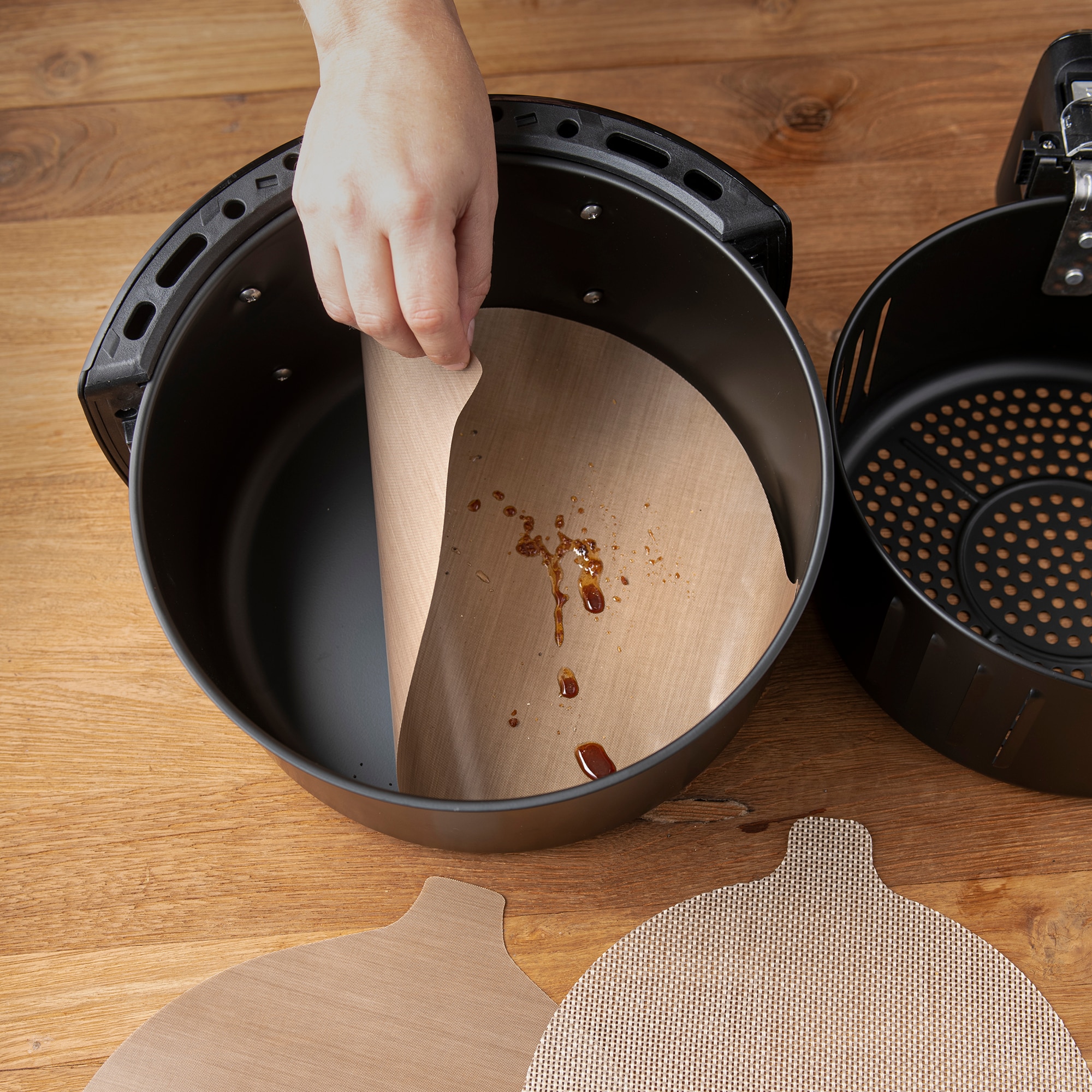 Conjunto de 2 Moldes Airfryer No Stick Preto-6