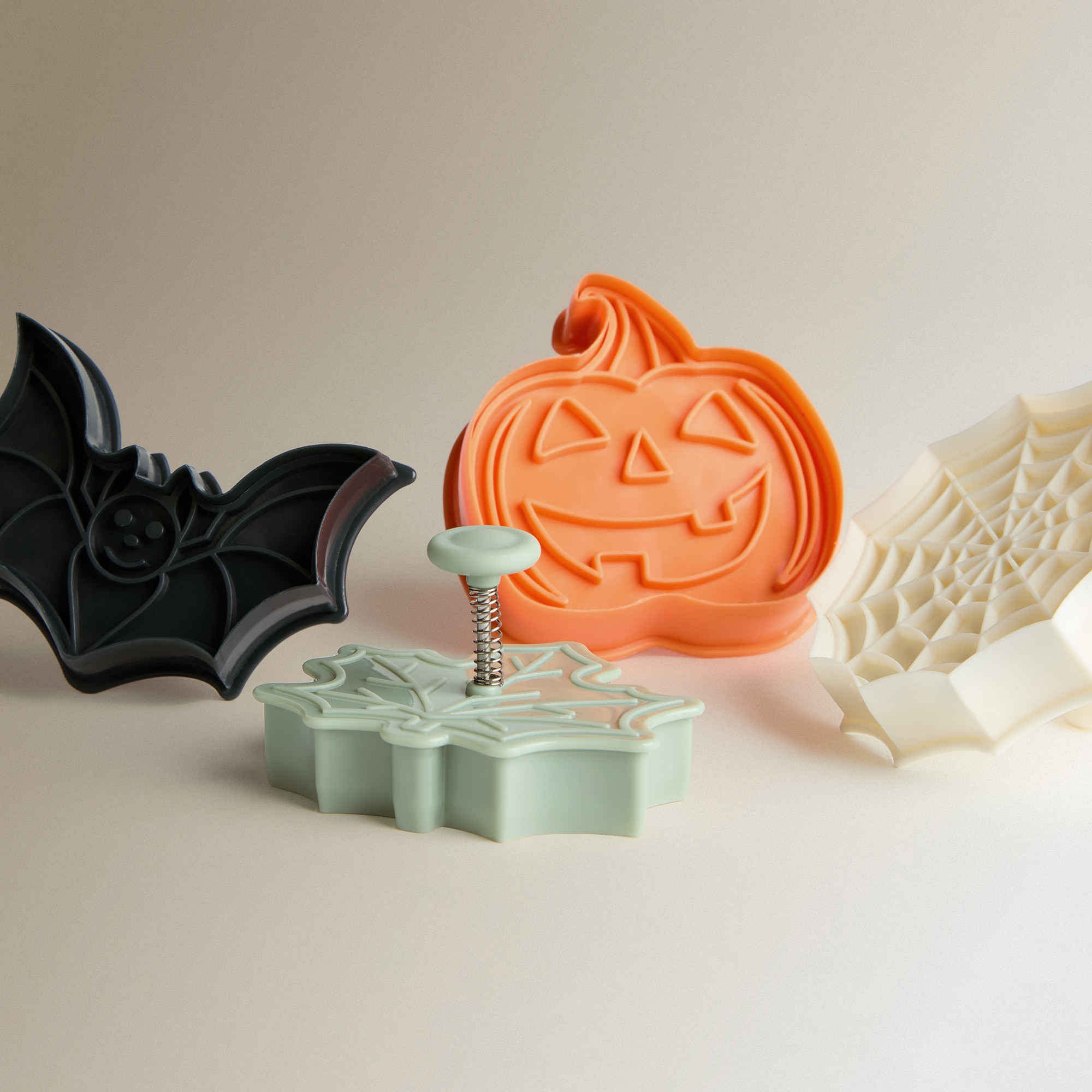 Conjunto de 4 Cortadores de Bolachas Hallloween Multicolor-2