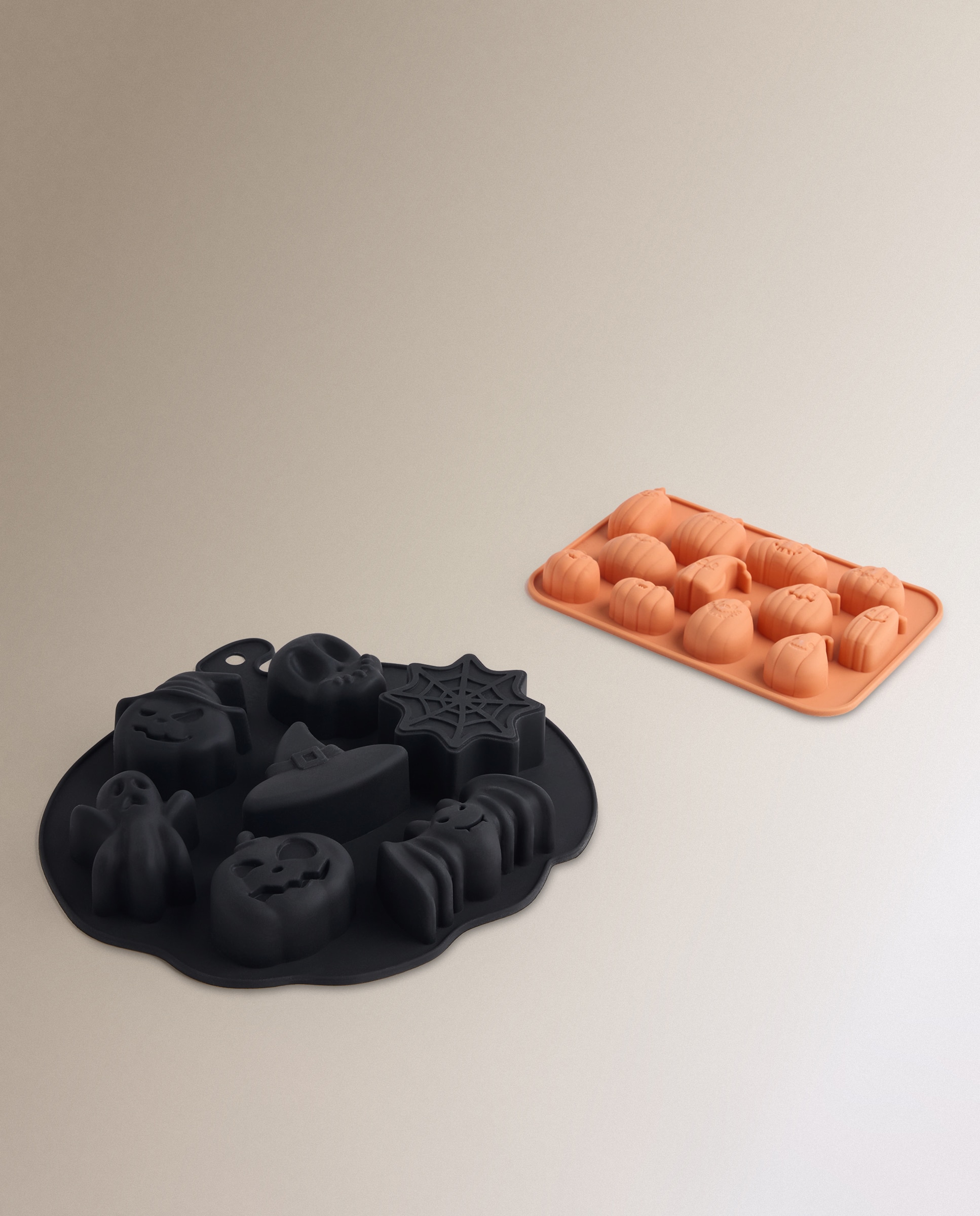 Molde de Silicone para 7 Unidades Multiformas Halloween Preto-5