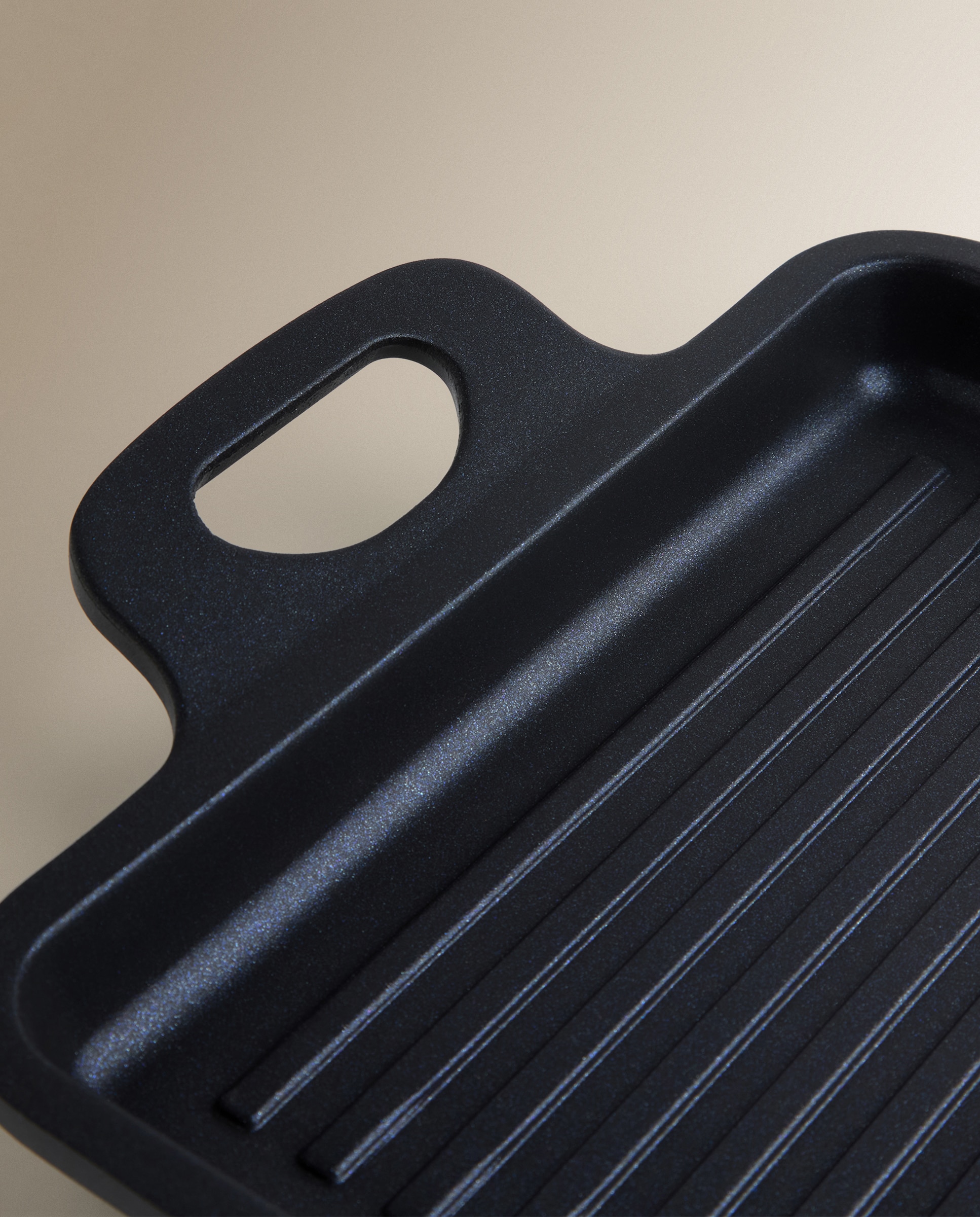 Grelhador Retangular de Alumínio Fundido Excellent Pro Preto-3