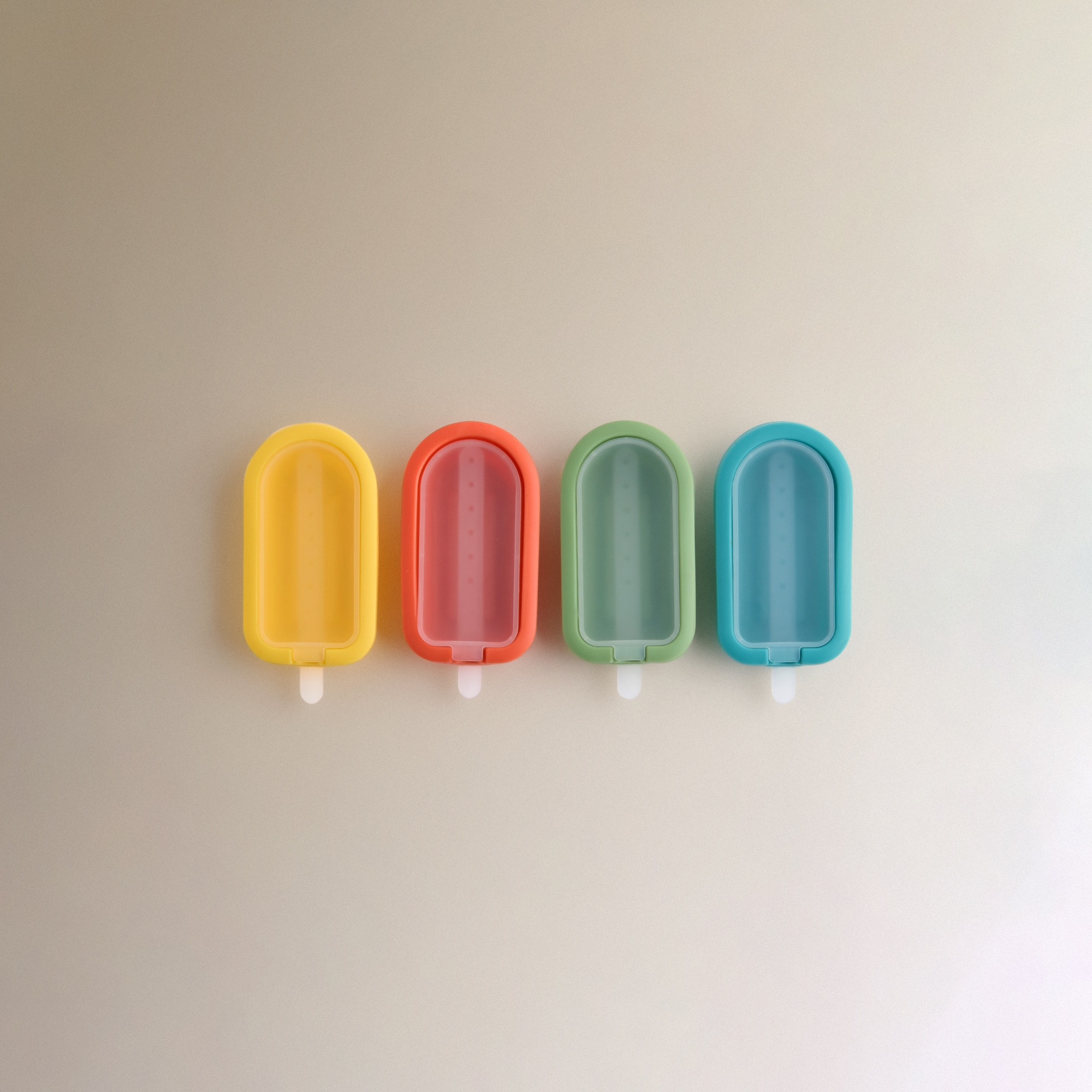 Imagem 0 de Conjunto de 4 Mini Moldes de Gelado Polo
