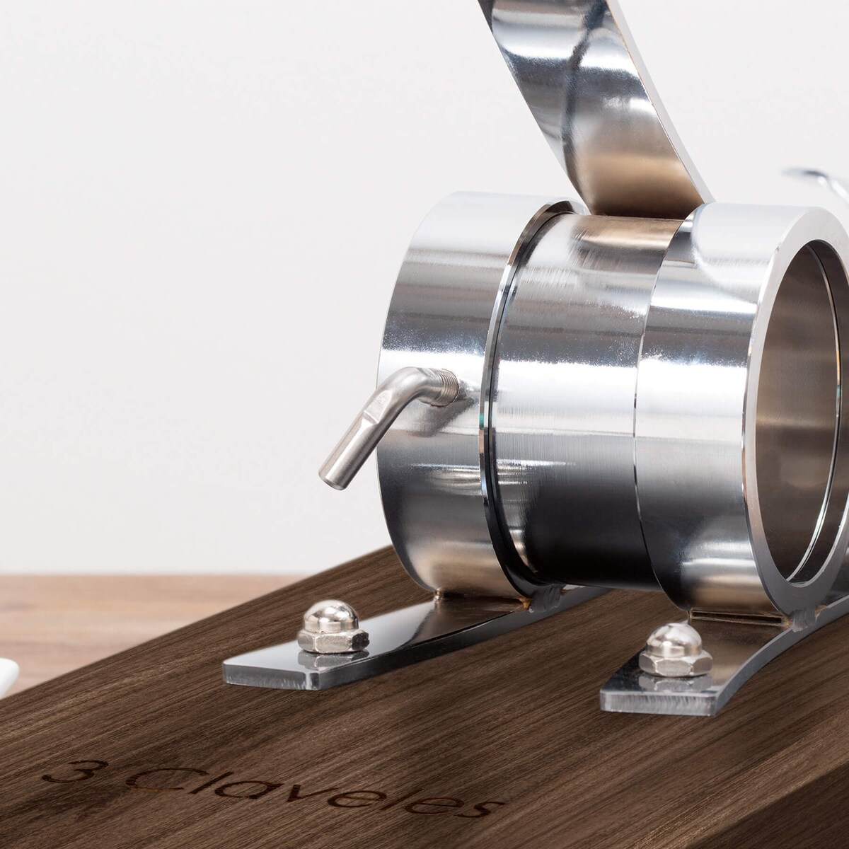 Suporte para Presunto Basculante 3 Cravos Nogueira-11