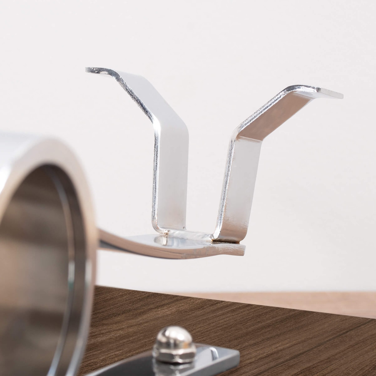 Suporte para Presunto Basculante 3 Cravos Nogueira-12