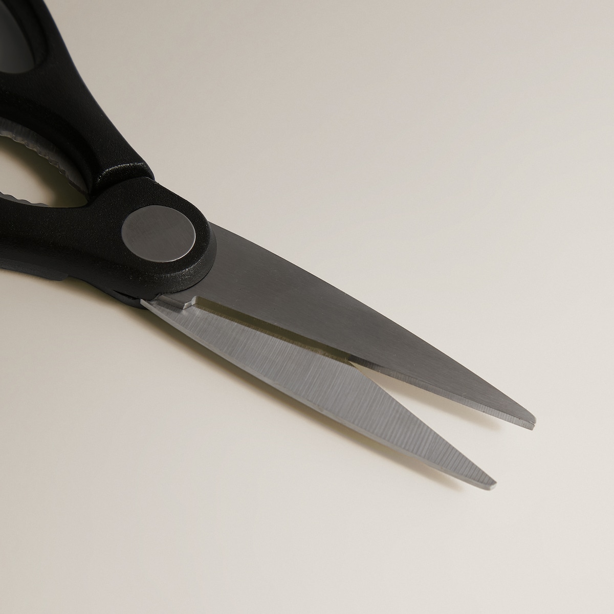 Tijera de cocina multiusos Nuestro Mejor Precio - El Corte Inglés Negro-2