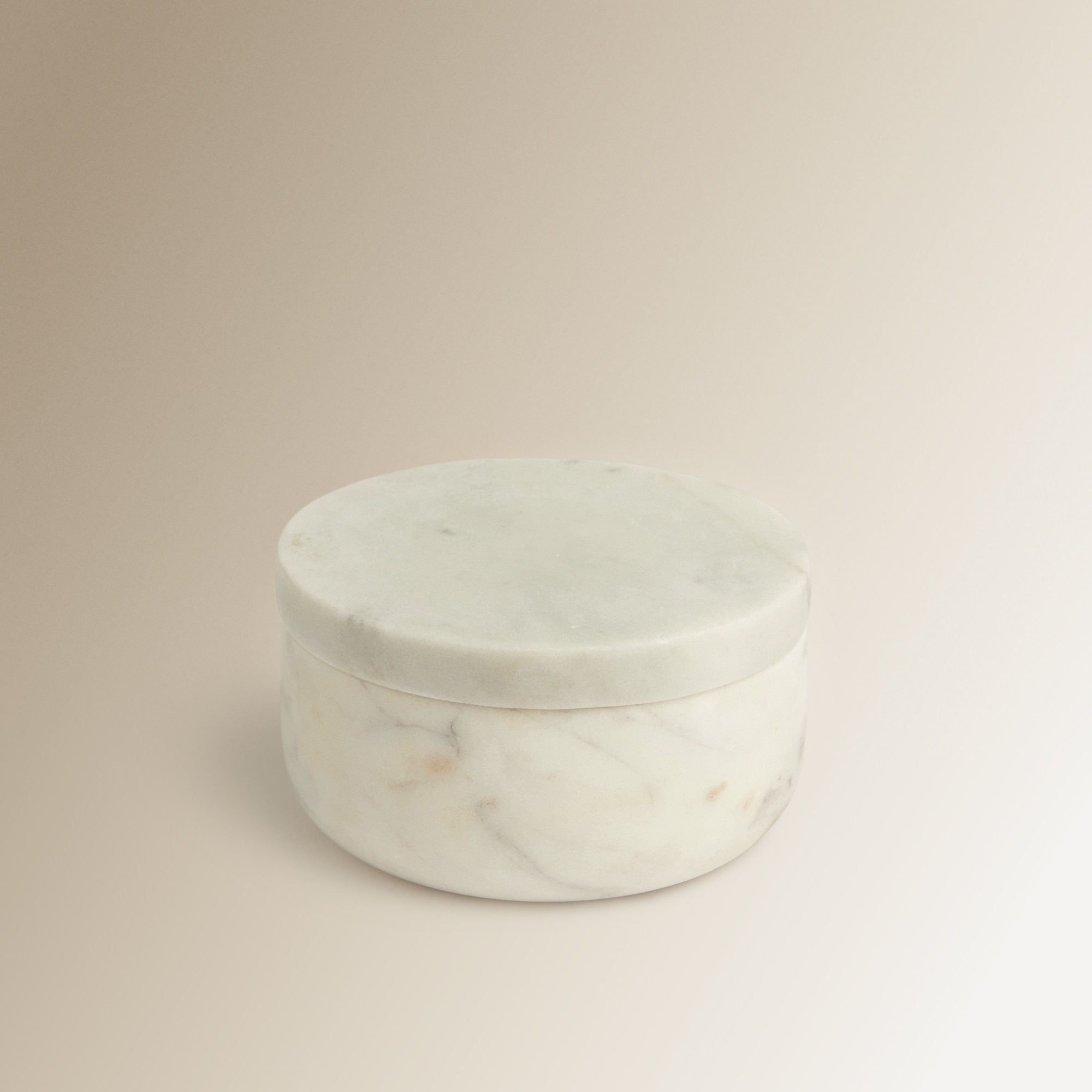 Imagem 0 de Saleiro de Mármore Branco Com Tampa