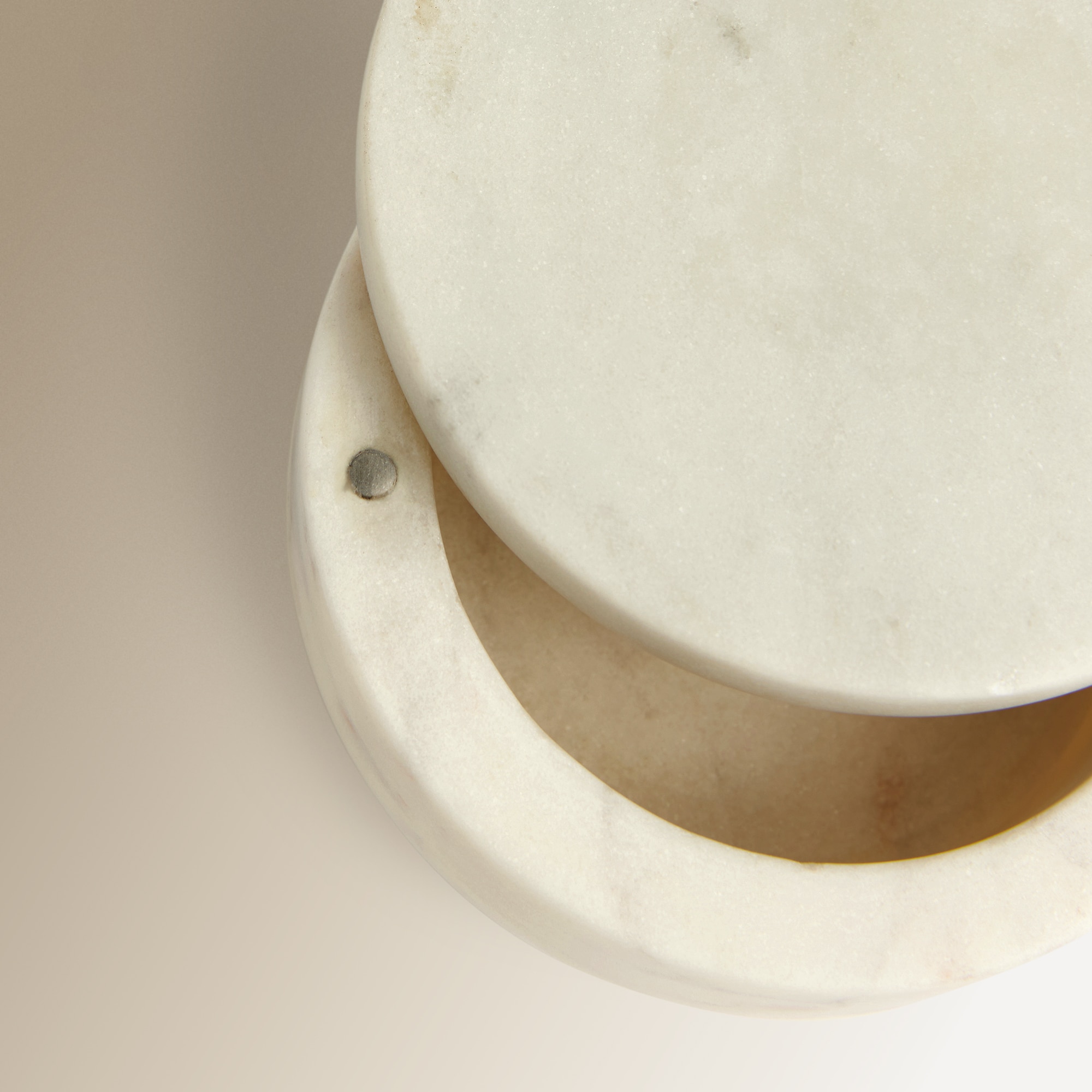 Saleiro de Mármore Branco Com Tampa Branco-4