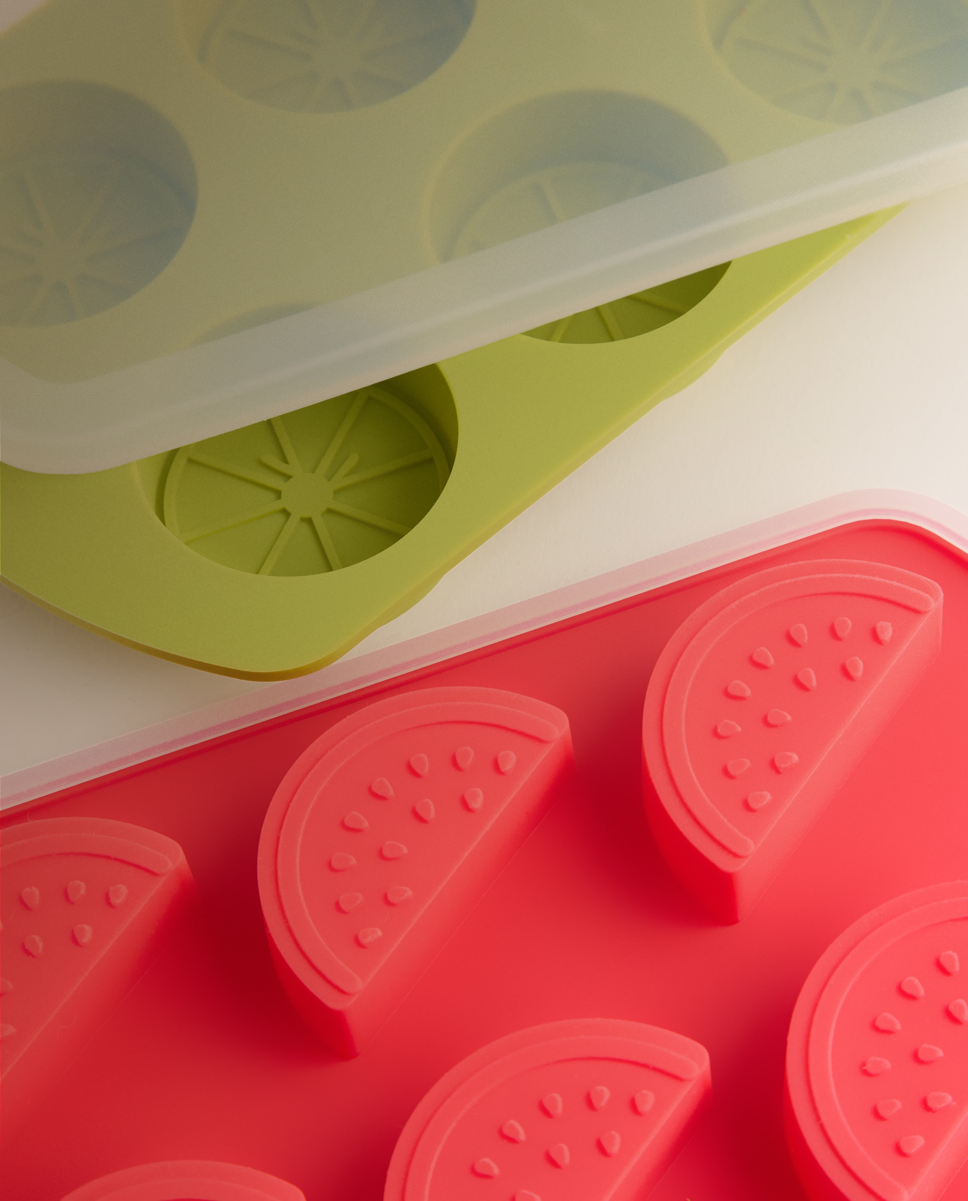 Conjunto de 2 Moldes de Silicone para Gelo Sumos de Fruta Multicolor-4